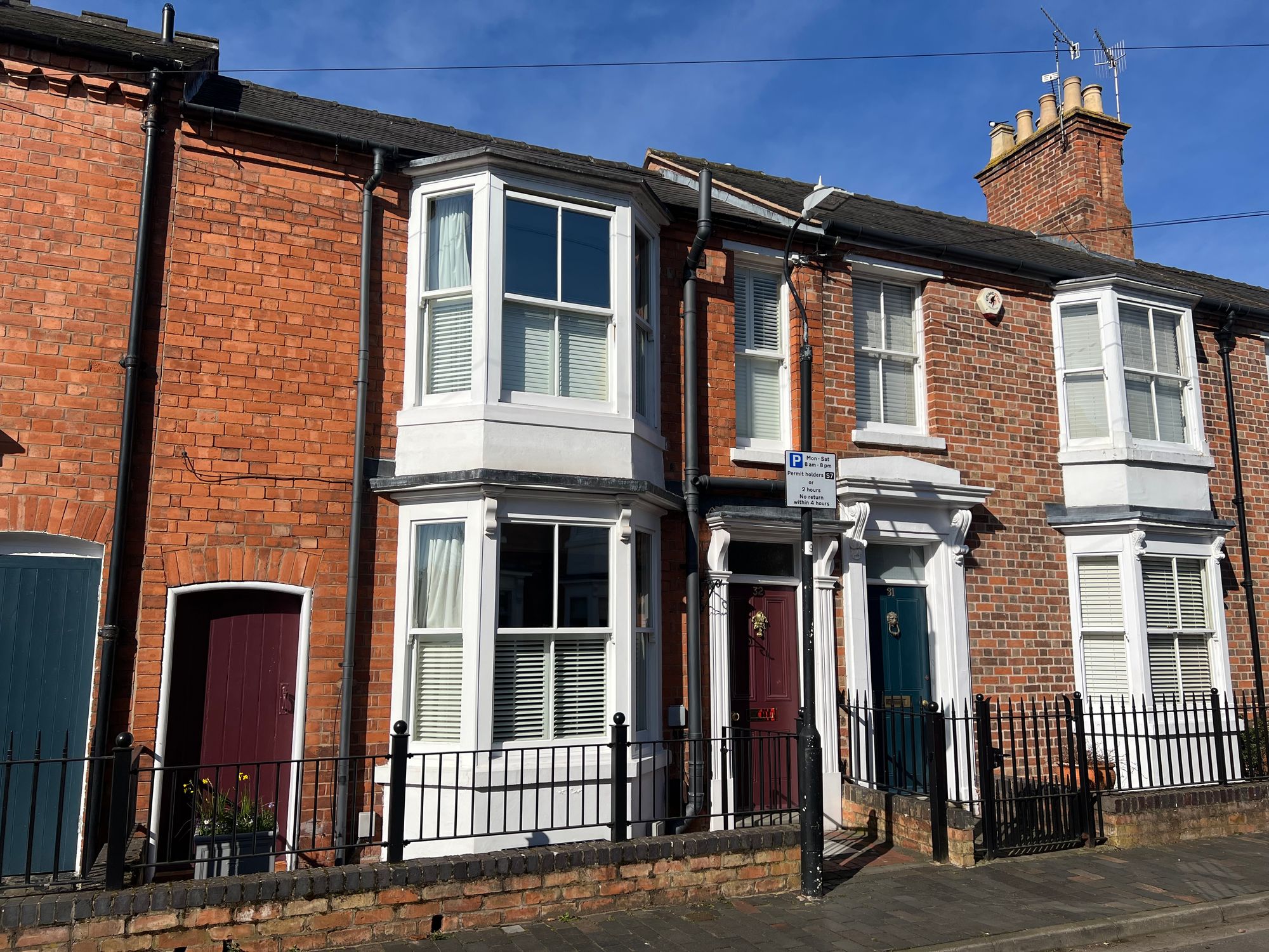 3 bed mid-terraced house for sale in West Street, Stratford-Upon-Avon, CV37 18