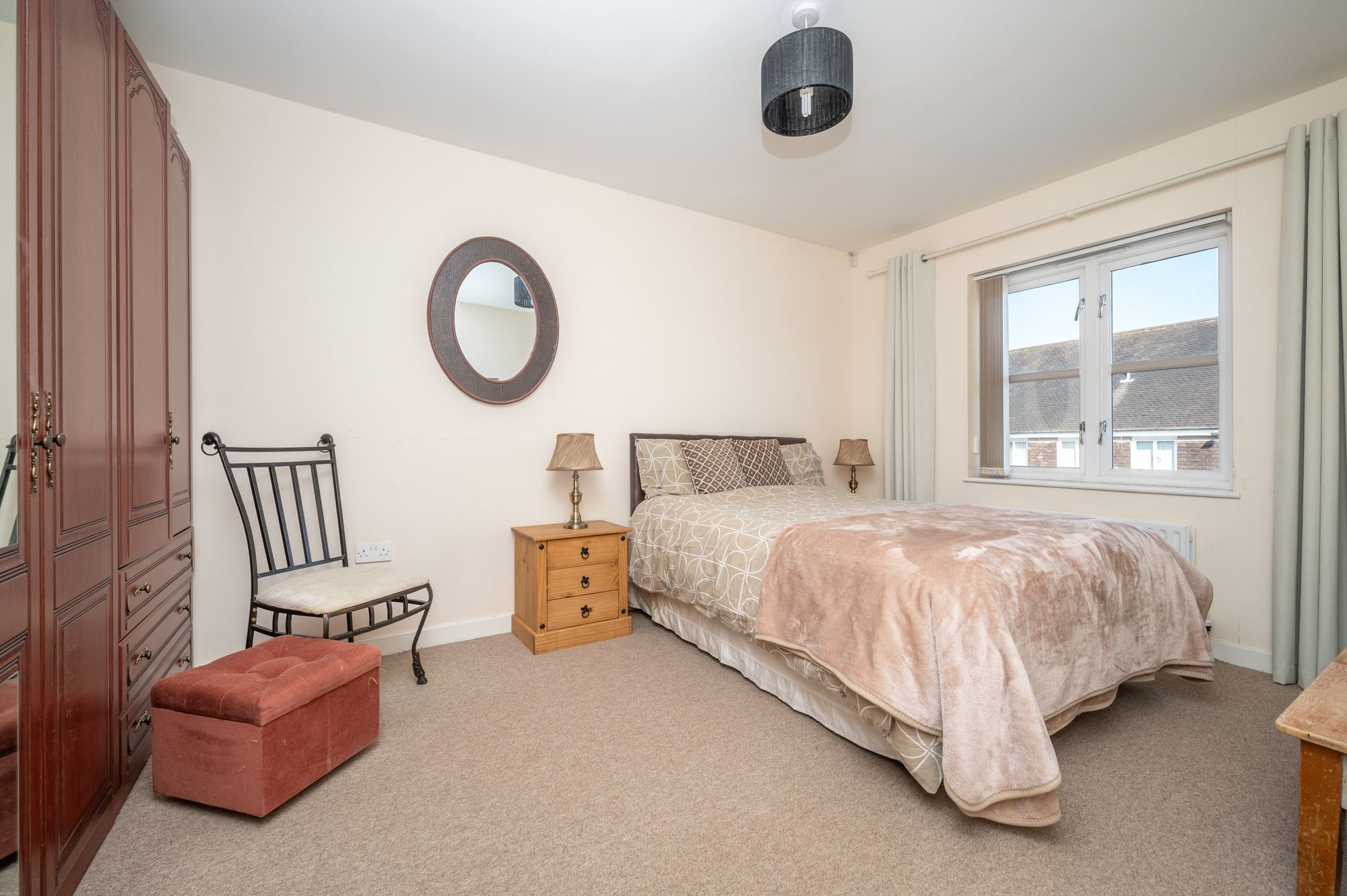 2 bed apartment for sale in Coten End, Warwick, CV34 5