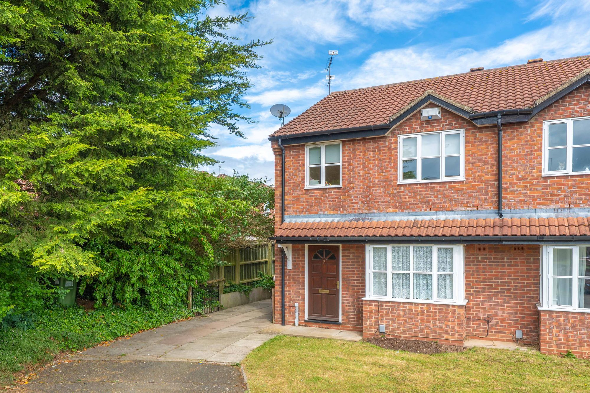 3 bed semi-detached house for sale in Charlecote Gardens, Leamington Spa, CV31