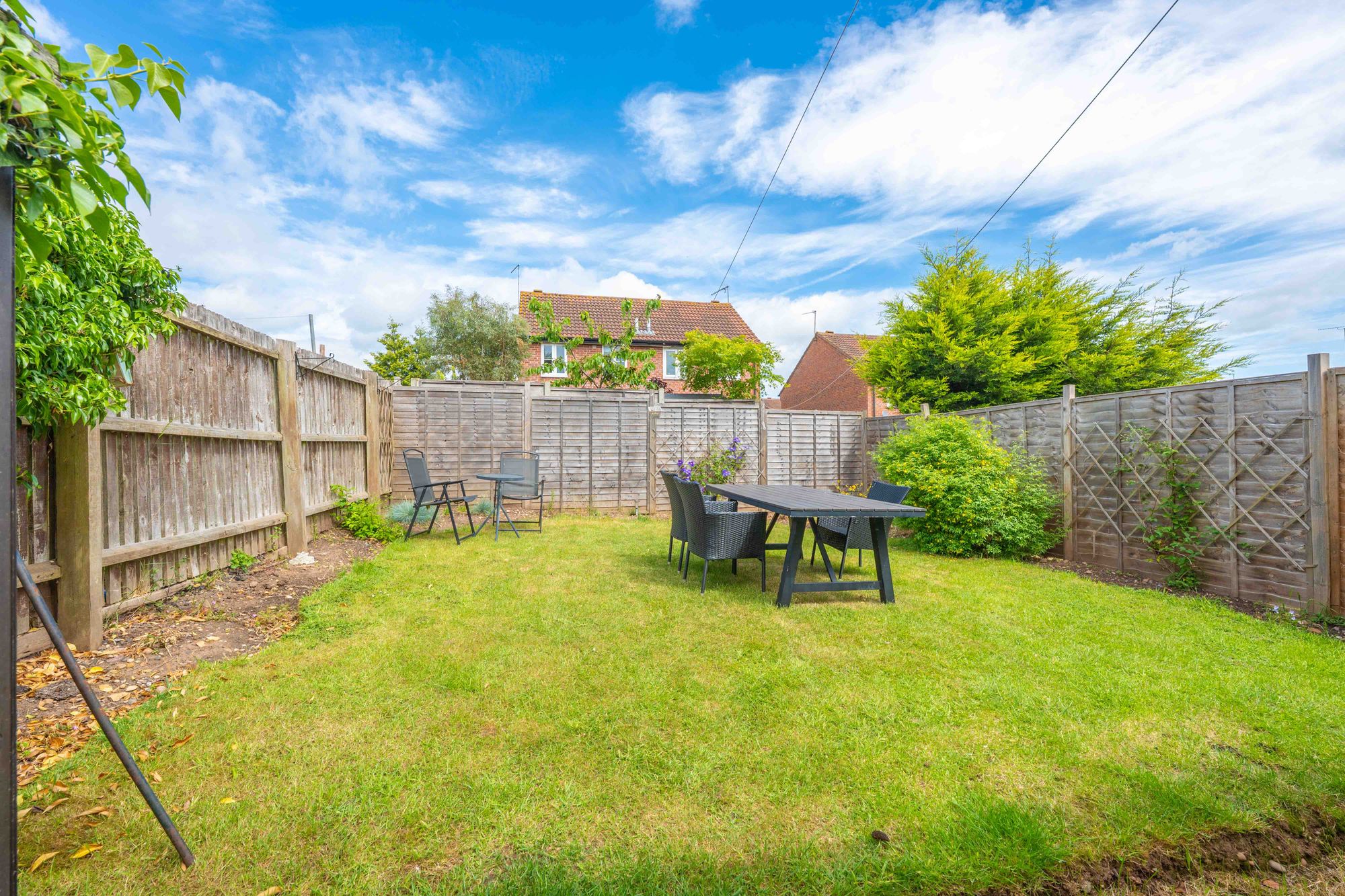 3 bed semi-detached house for sale in Charlecote Gardens, Leamington Spa  - Property Image 10