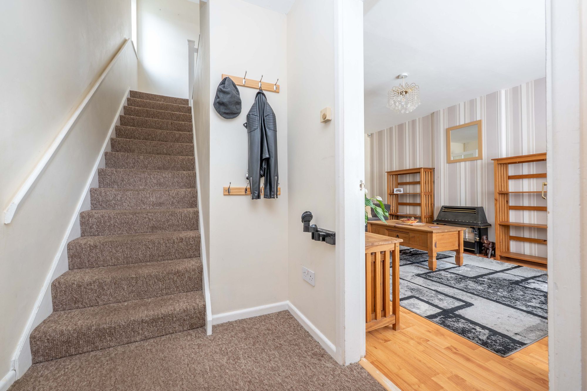 3 bed semi-detached house for sale in Charlecote Gardens, Leamington Spa  - Property Image 6