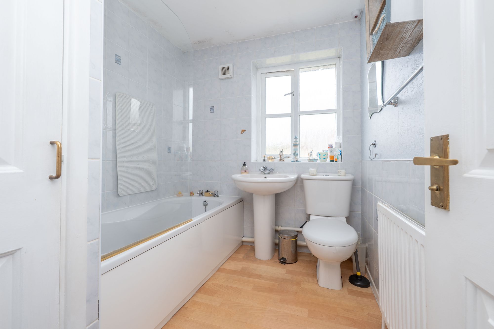 3 bed semi-detached house for sale in Charlecote Gardens, Leamington Spa  - Property Image 14