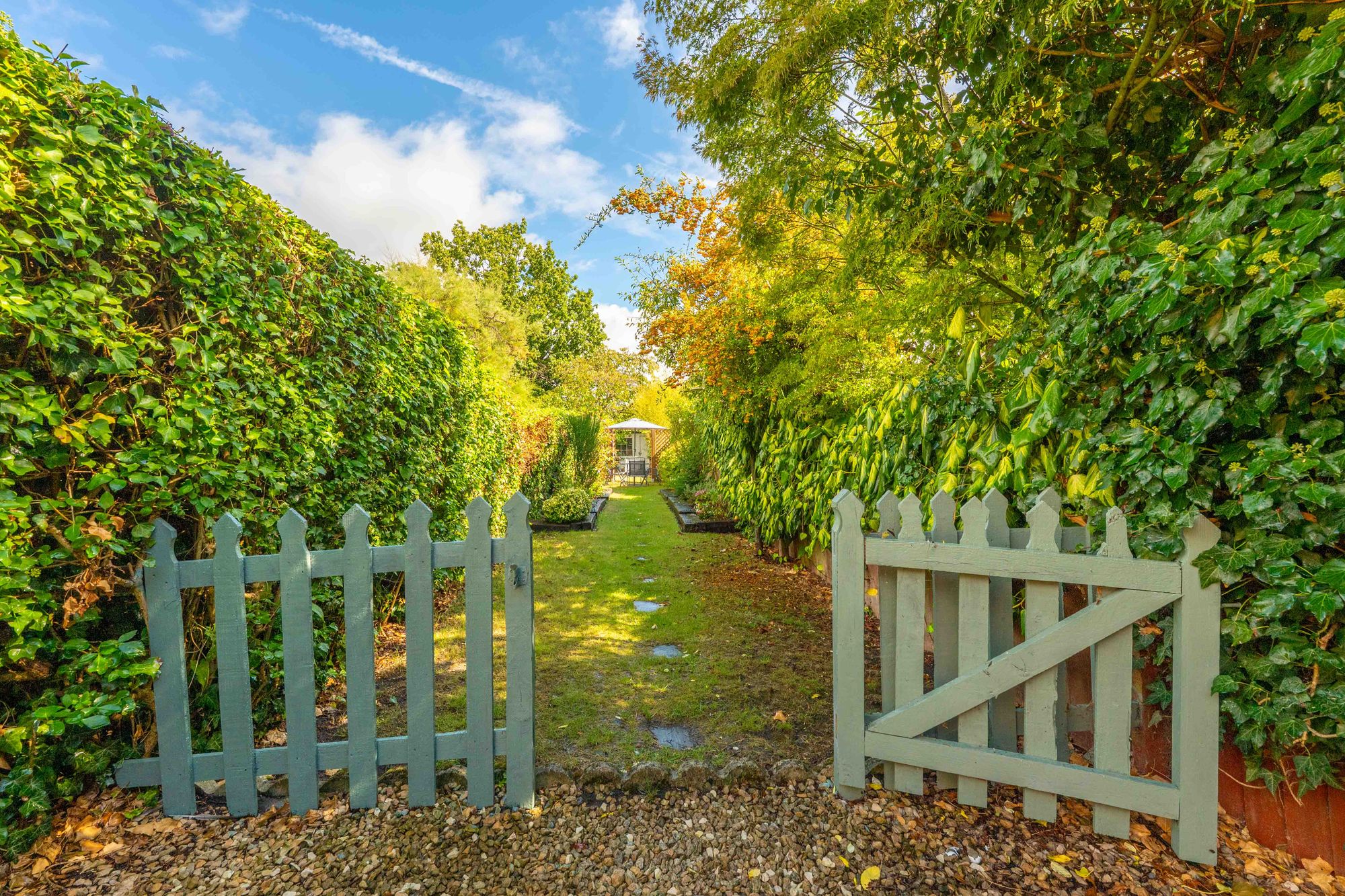 2 bed mid-terraced house for sale in Clopton Road, Stratford-Upon-Avon, CV37 13