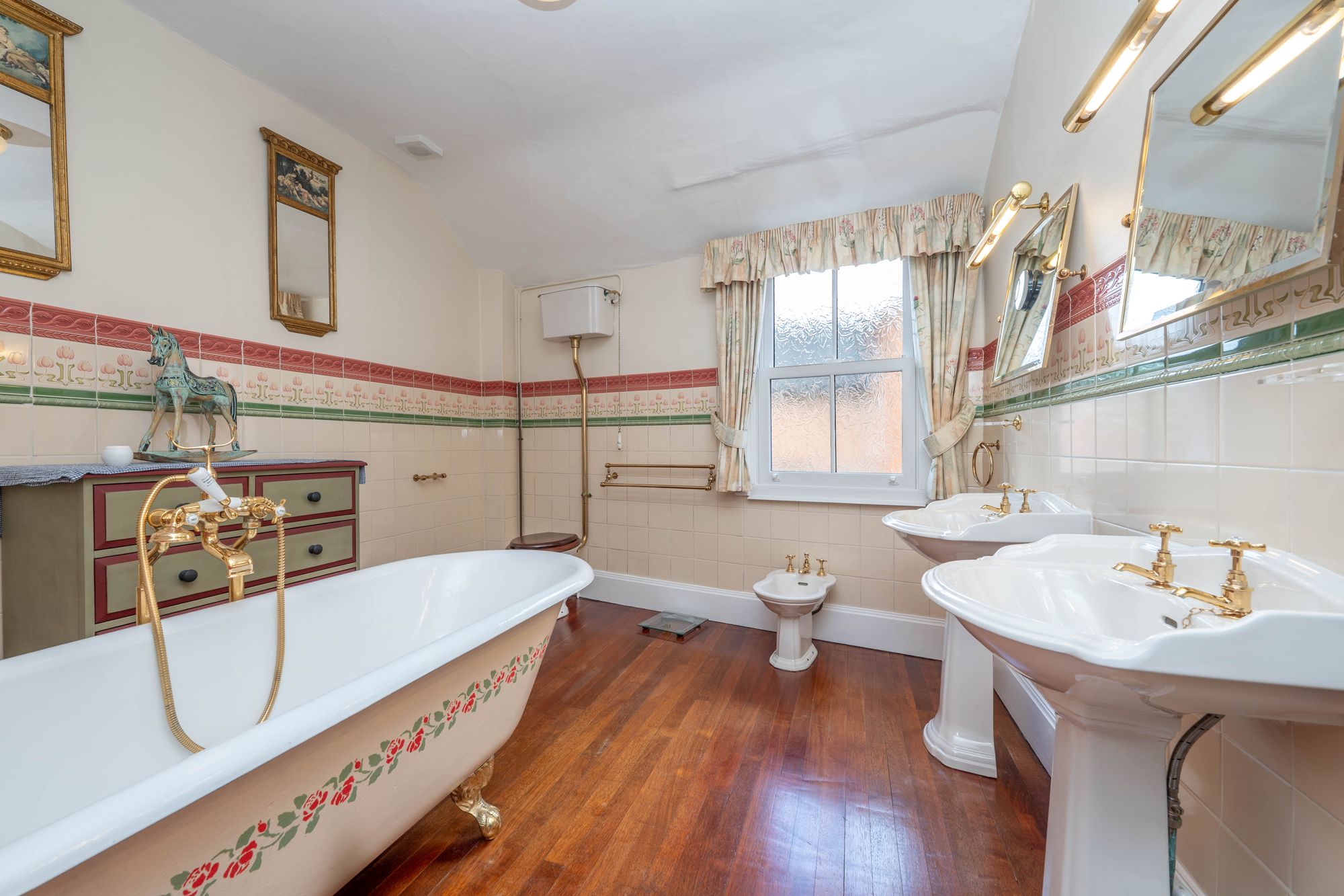 4 bed end of terrace house for sale in 21 West Street, Stratford-Upon-Avon, CV37 18