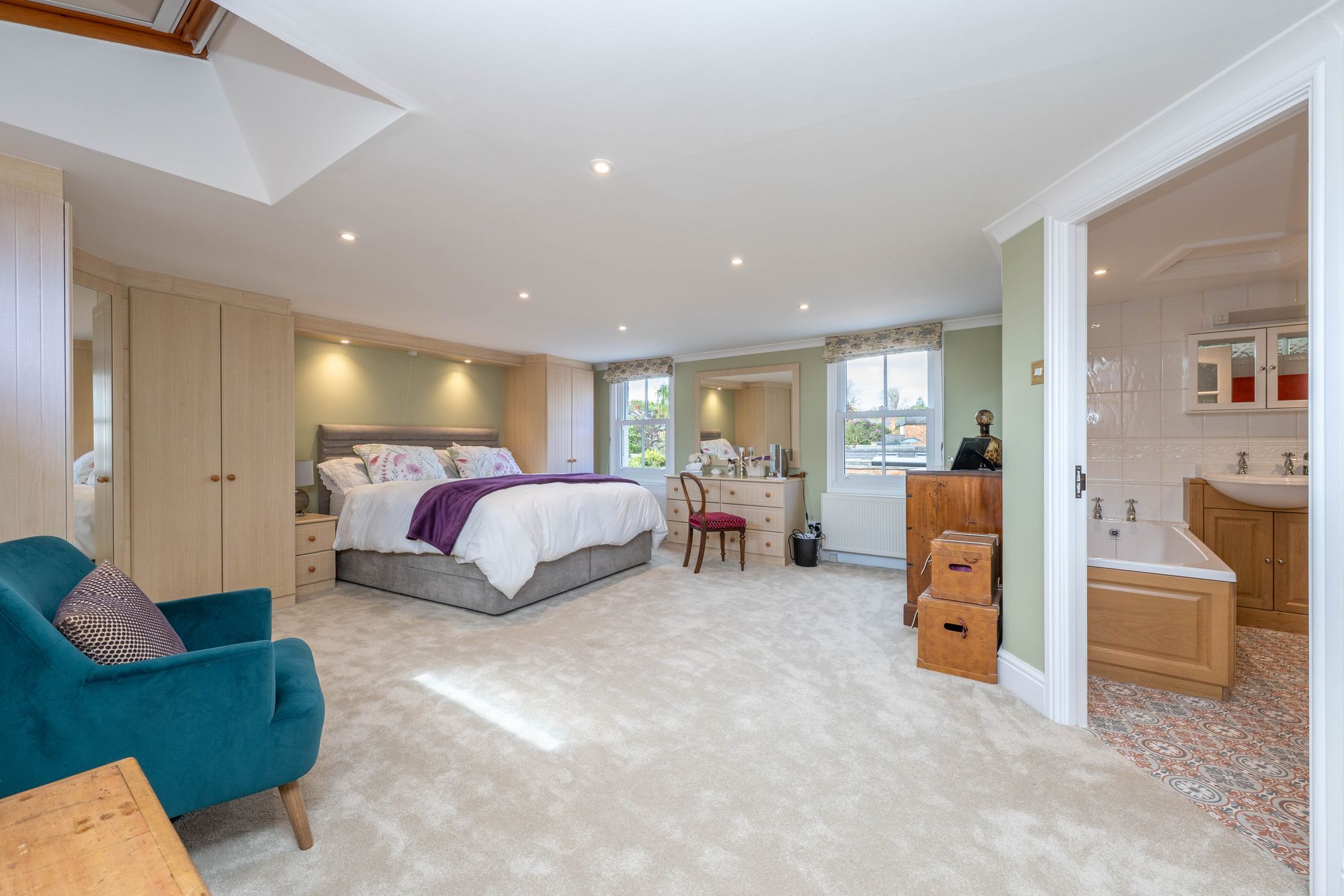 4 bed end of terrace house for sale in 21 West Street, Stratford-Upon-Avon, CV37 12