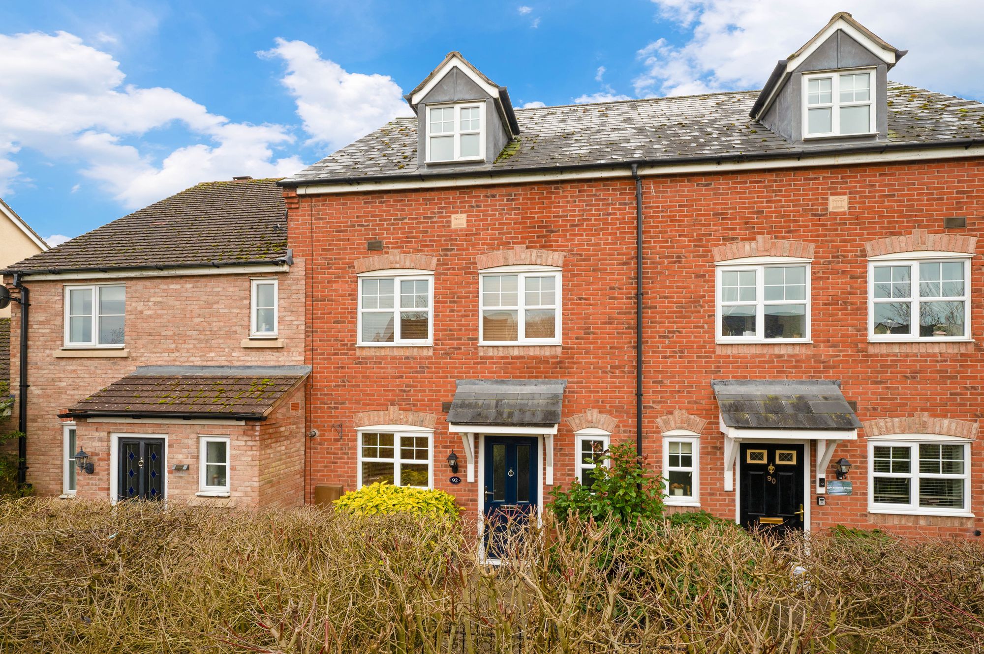 4 bed terraced town house for sale in Wordsworth Avenue, Stratford-Upon-Avon  - Property Image 1