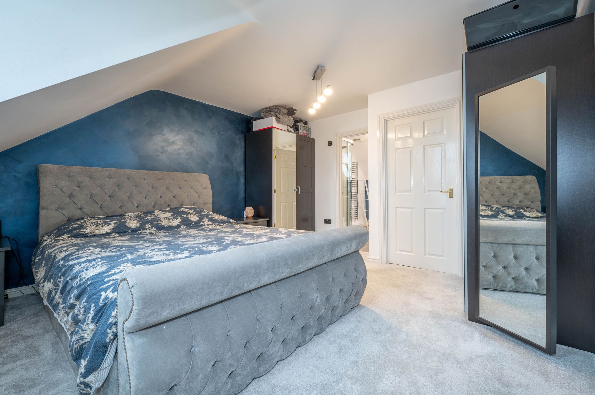 4 bed terraced town house for sale in Wordsworth Avenue, Stratford-Upon-Avon, CV37 6