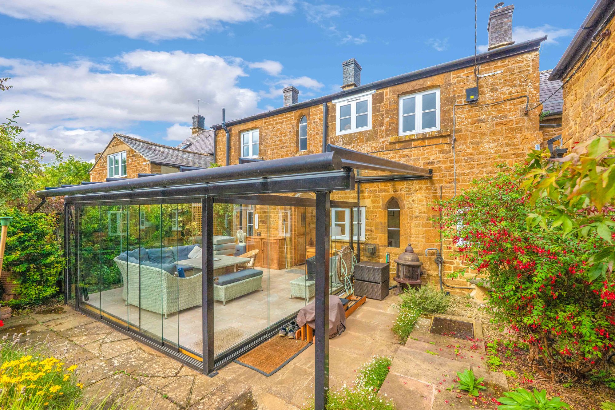 4 bed mid-terraced house for sale in Edgehill, Banbury, OX15  - Property Image 9