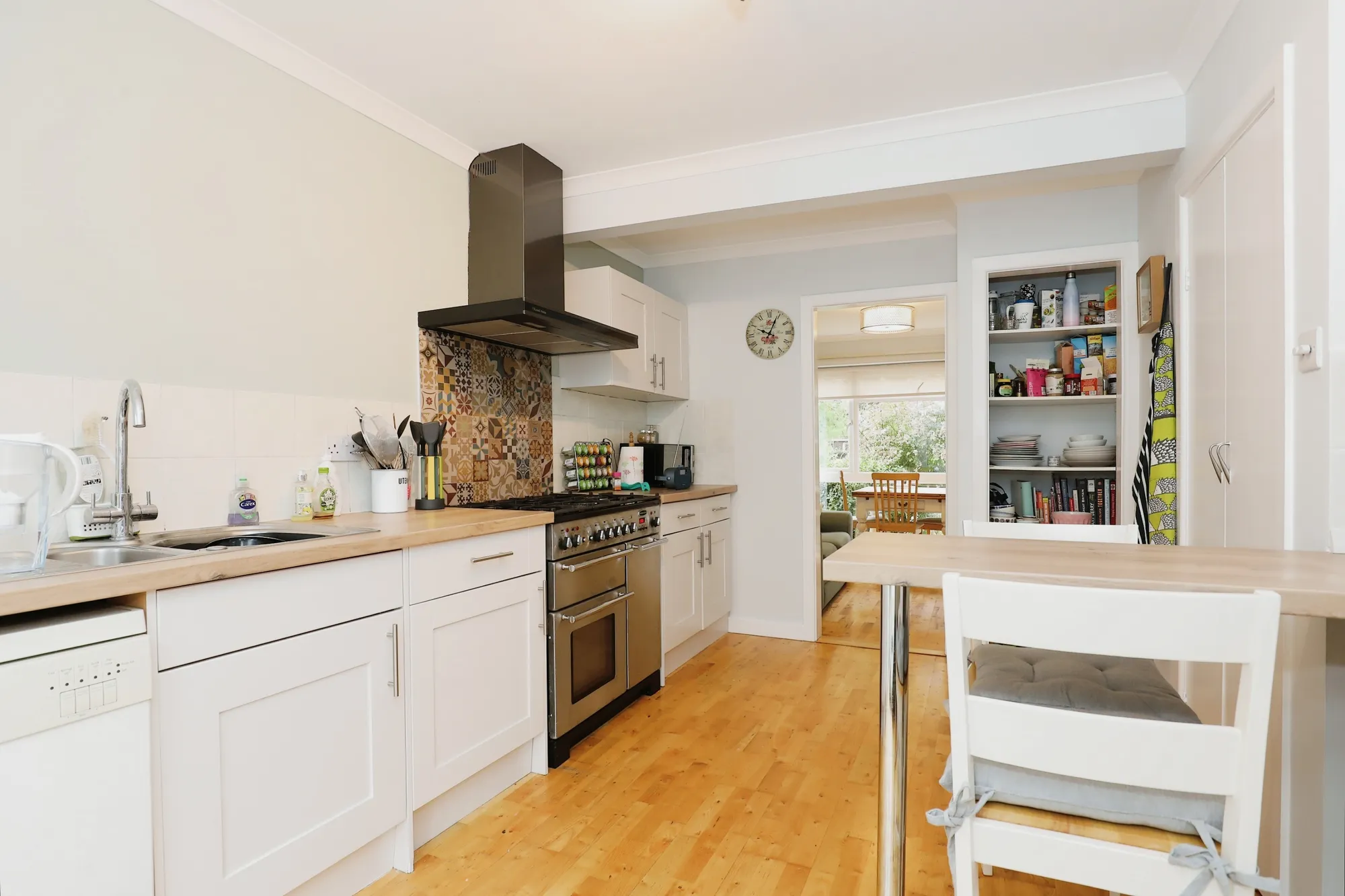 3 bed detached house for sale in Verney Drive, Stratford-Upon-Avon  - Property Image 6