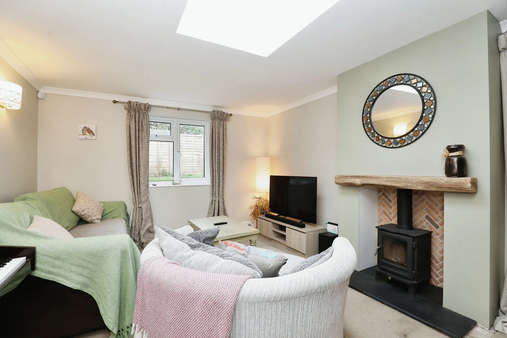 3 bed detached house for sale in Verney Drive, Stratford-Upon-Avon  - Property Image 2