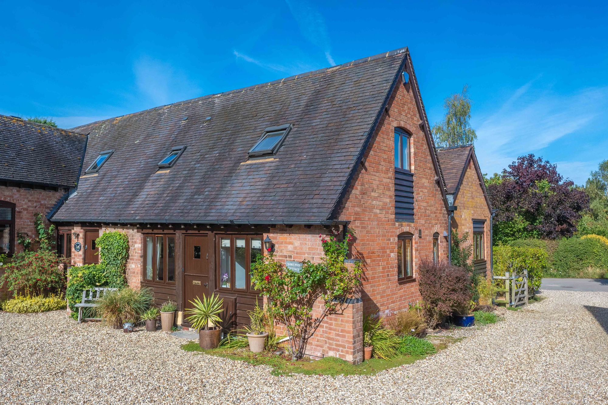 2 bed barn conversion for sale in Goldicote, Stratford-Upon-Avon, CV37