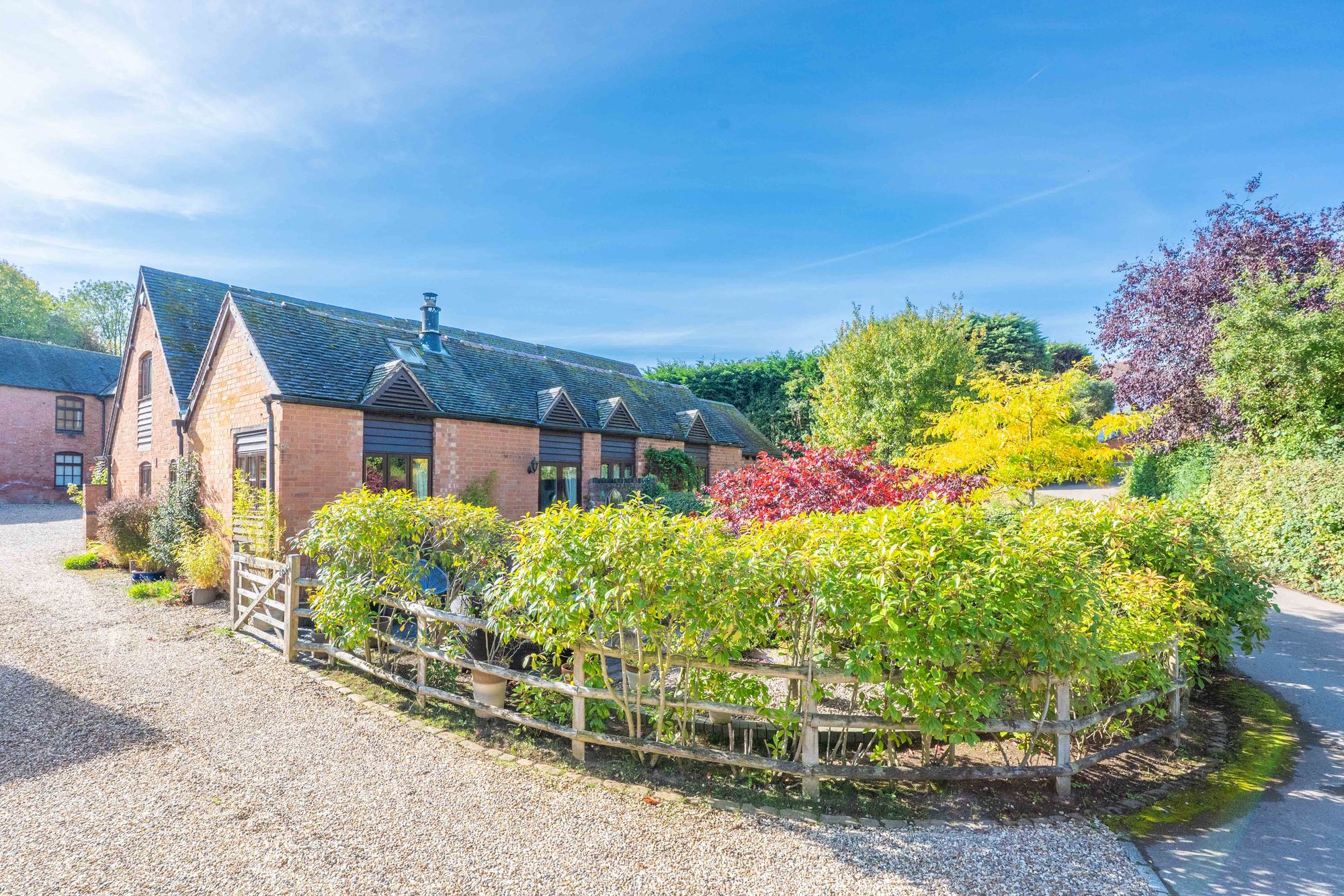 2 bed barn conversion for sale in Goldicote, Stratford-Upon-Avon, CV37 9