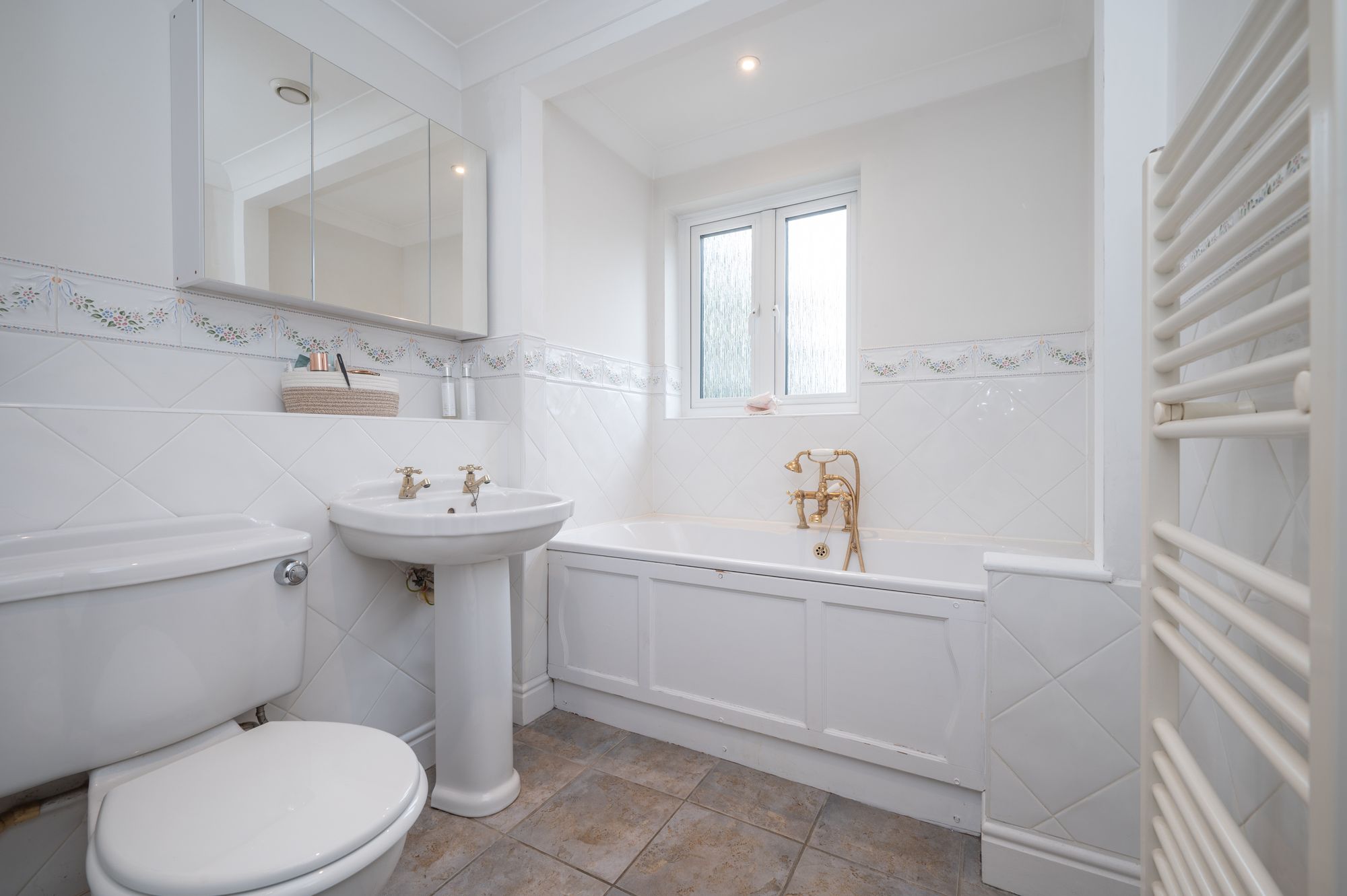 2 bed apartment for sale in Warwick Road, Stratford-Upon-Avon, CV37 3