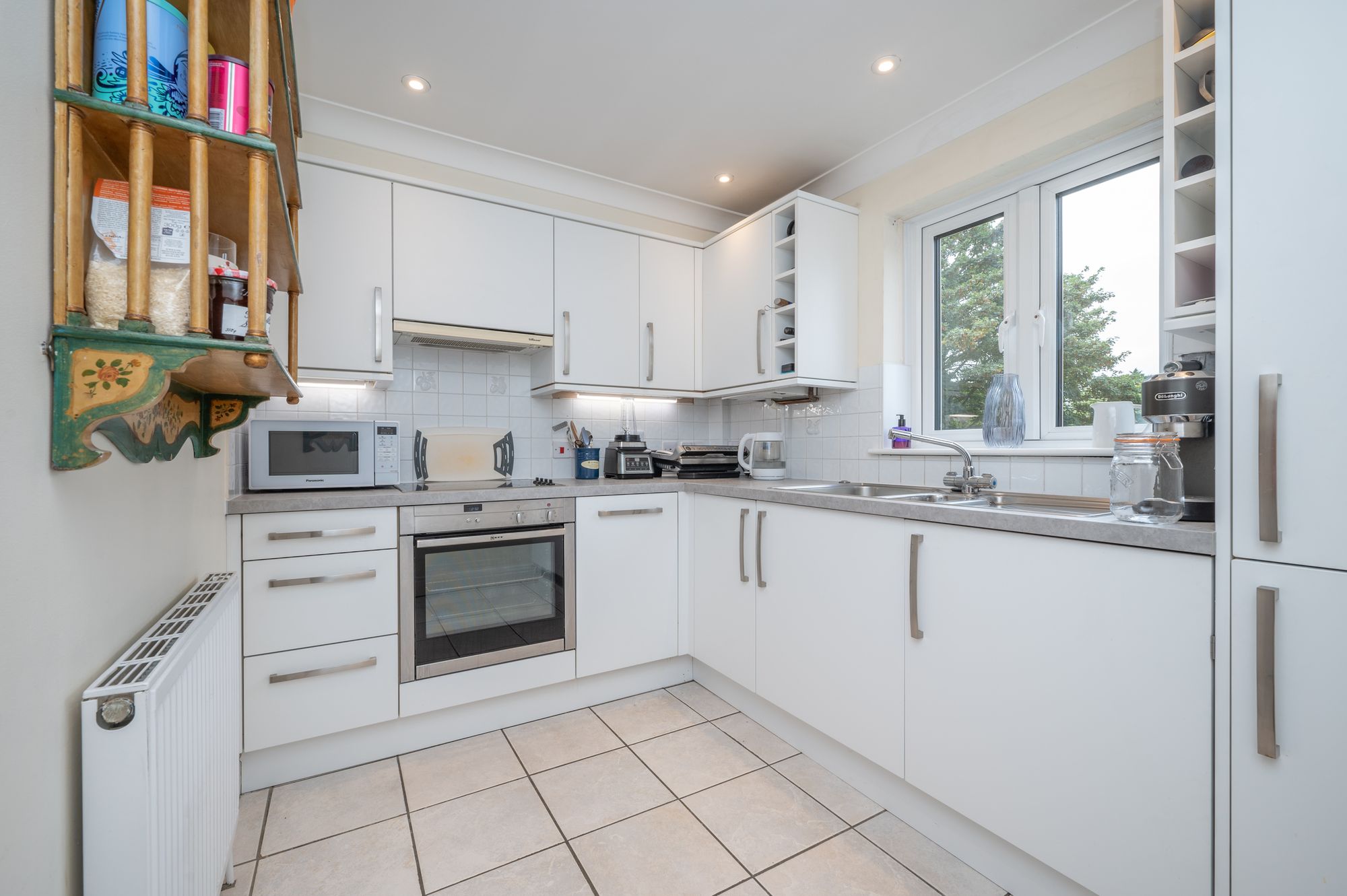 2 bed apartment for sale in Warwick Road, Stratford-Upon-Avon  - Property Image 3