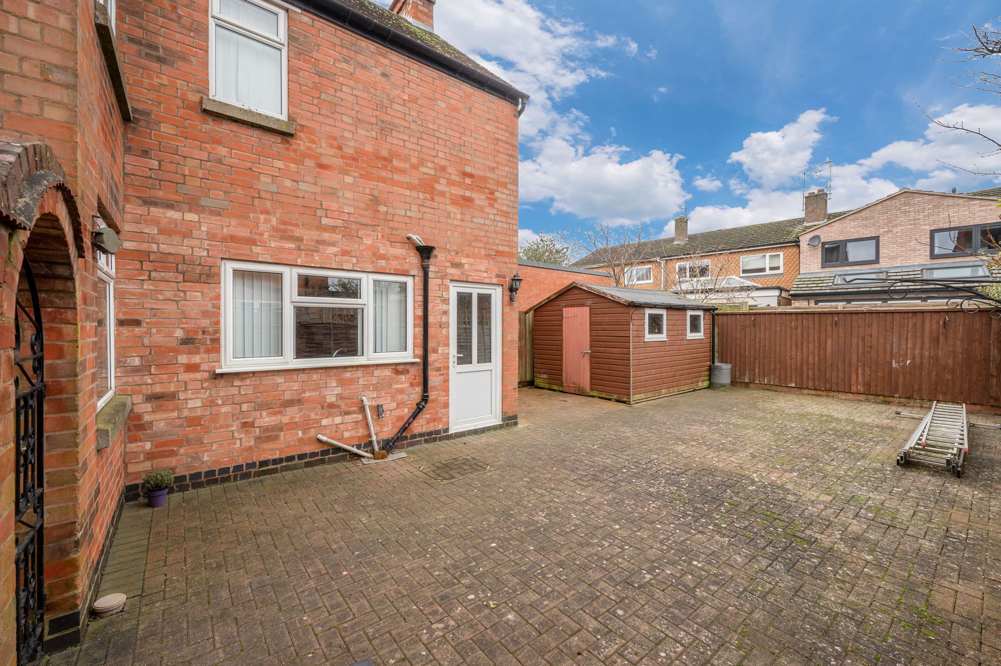 3 bed semi-detached house for sale in Holtom Street, Stratford-Upon-Avon  - Property Image 12