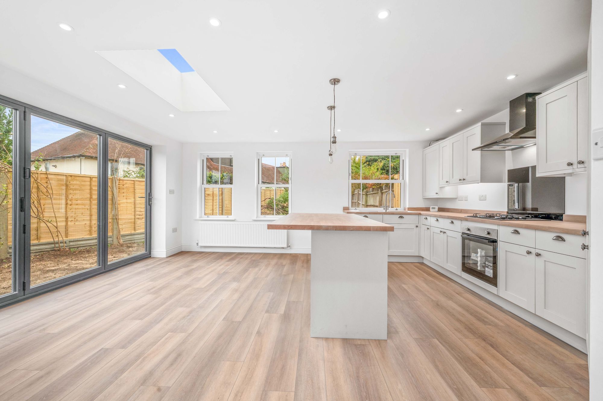 3 bed end of terrace house for sale in Percy Street, Stratford-Upon-Avon, CV37  - Property Image 3