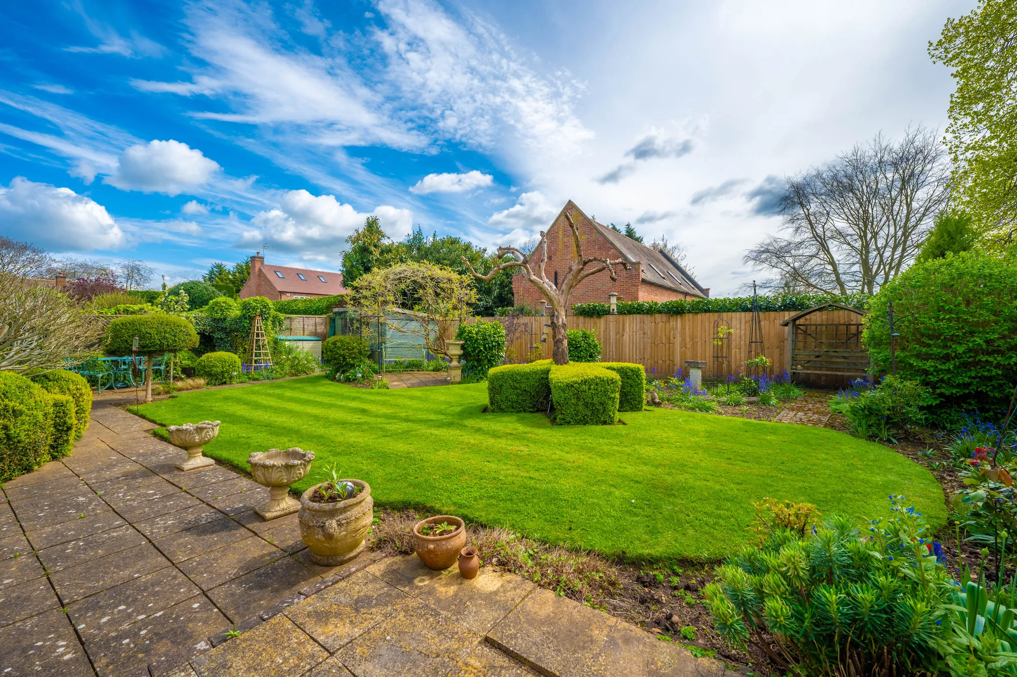 3 bed detached house for sale in Church Lane, Stratford-Upon-Avon  - Property Image 4