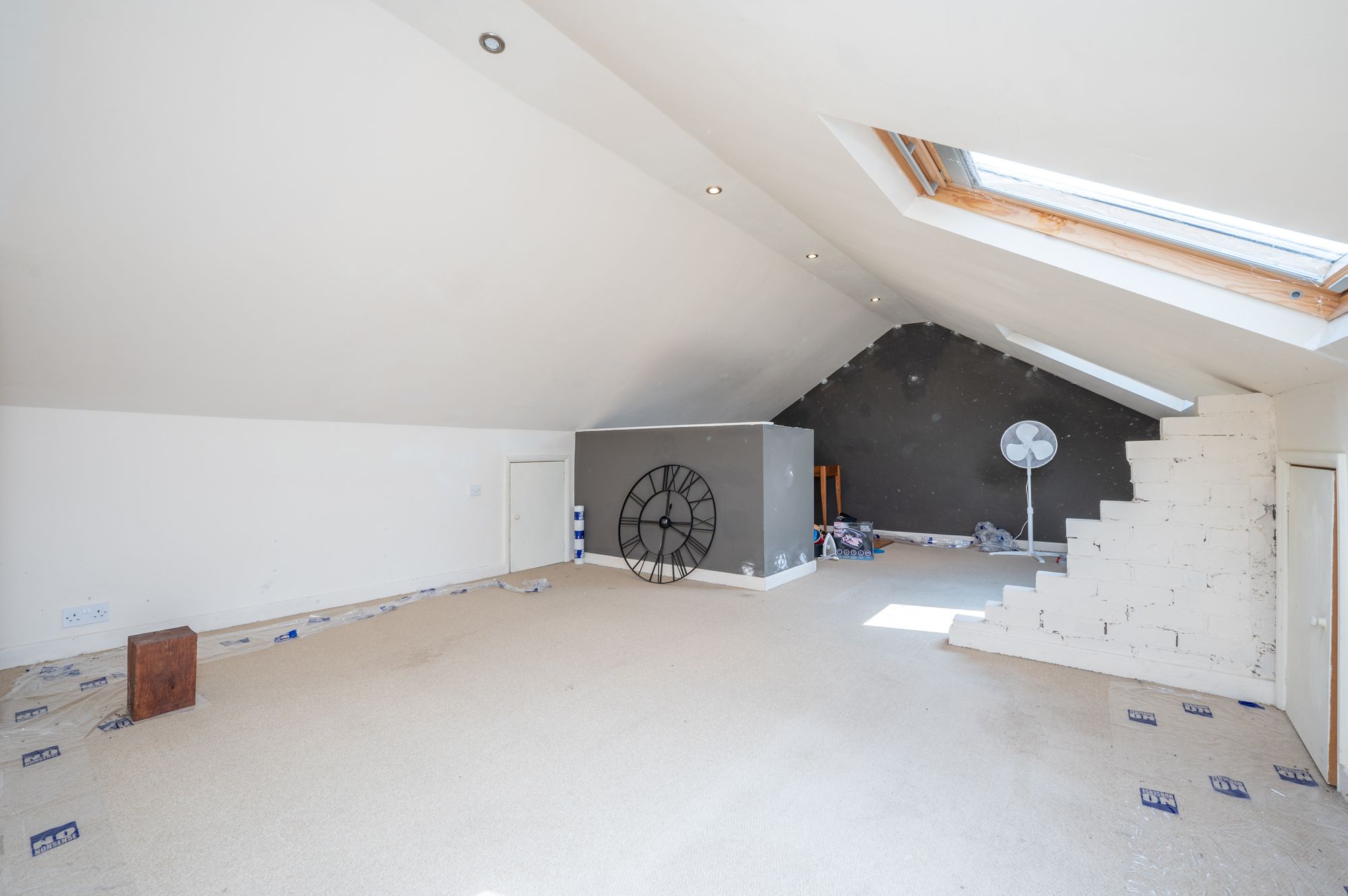 2 bed maisonette for sale in Mayfield Court, Stratford-Upon-Avon, CV37 8