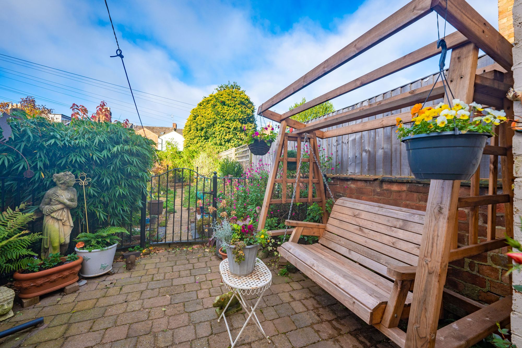 2 bed mid-terraced house for sale in Bull Street, Stratford-Upon-Avon  - Property Image 4