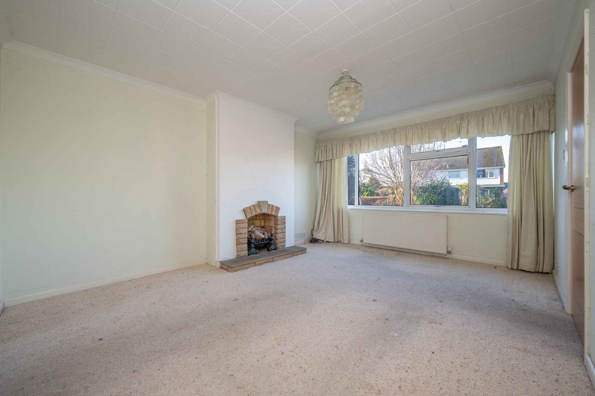 3 bed semi-detached house for sale in Shelley Road, Stratford-Upon-Avon  - Property Image 5