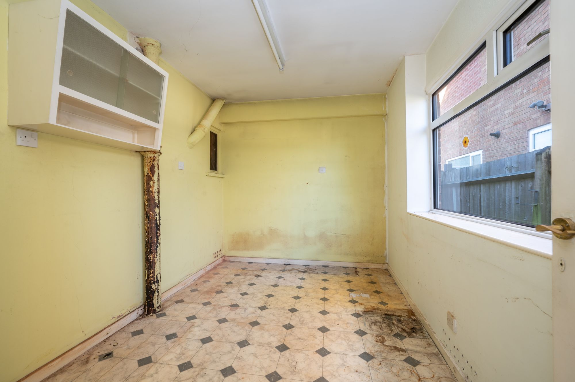 3 bed semi-detached house for sale in Shelley Road, Stratford-Upon-Avon, CV37 9