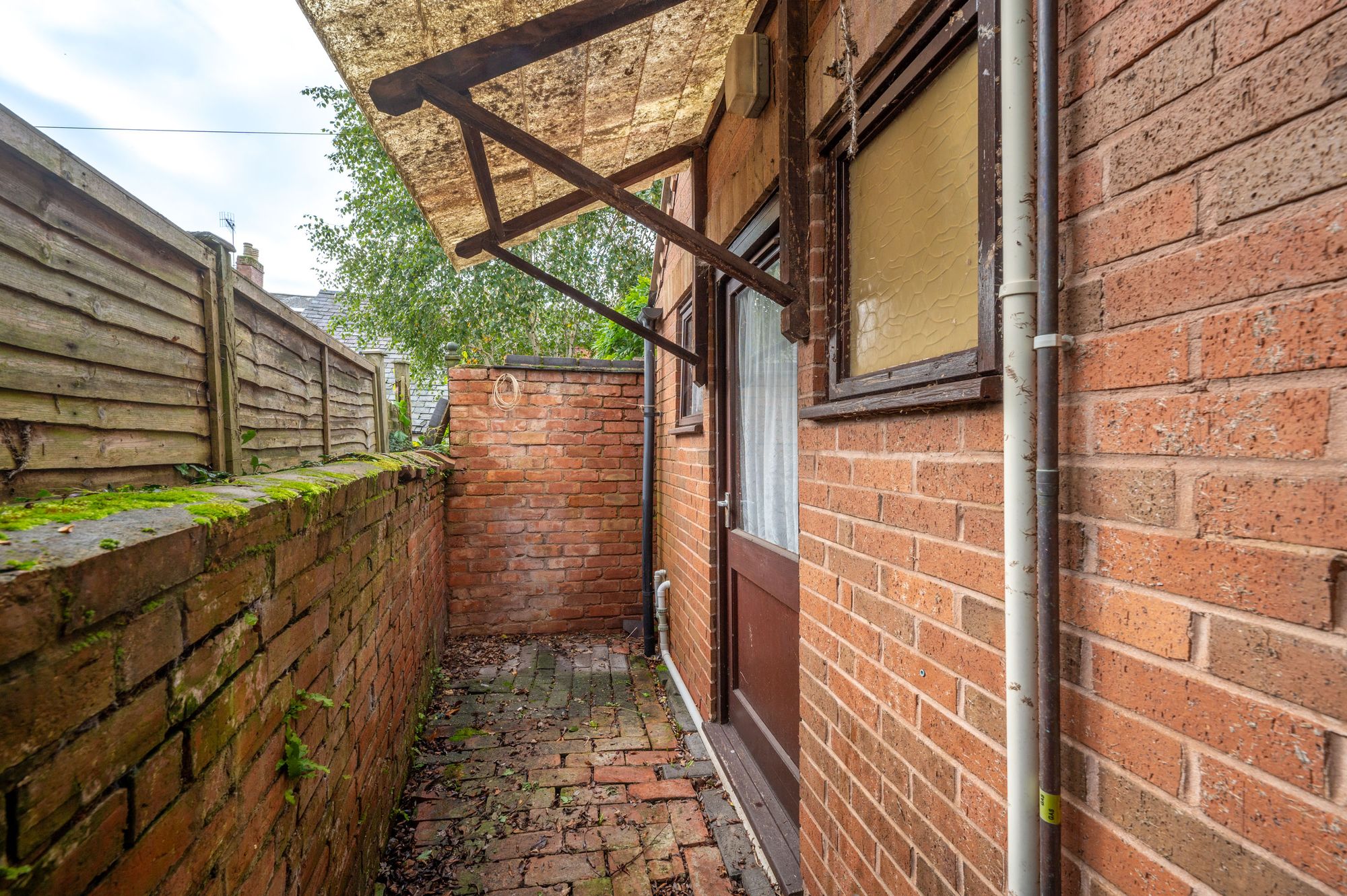 Studio flat for sale in Lock Close, Stratford-Upon-Avon  - Property Image 5