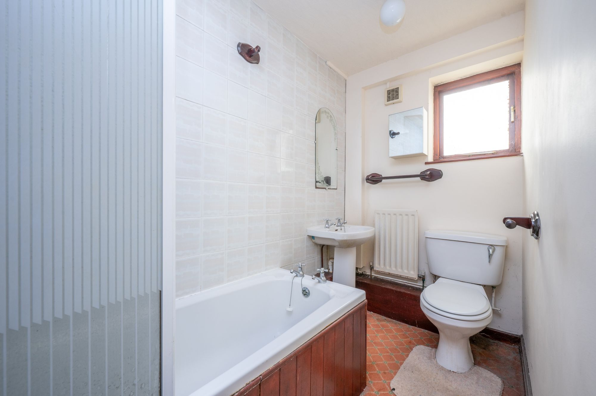 Studio flat for sale in Lock Close, Stratford-Upon-Avon  - Property Image 9