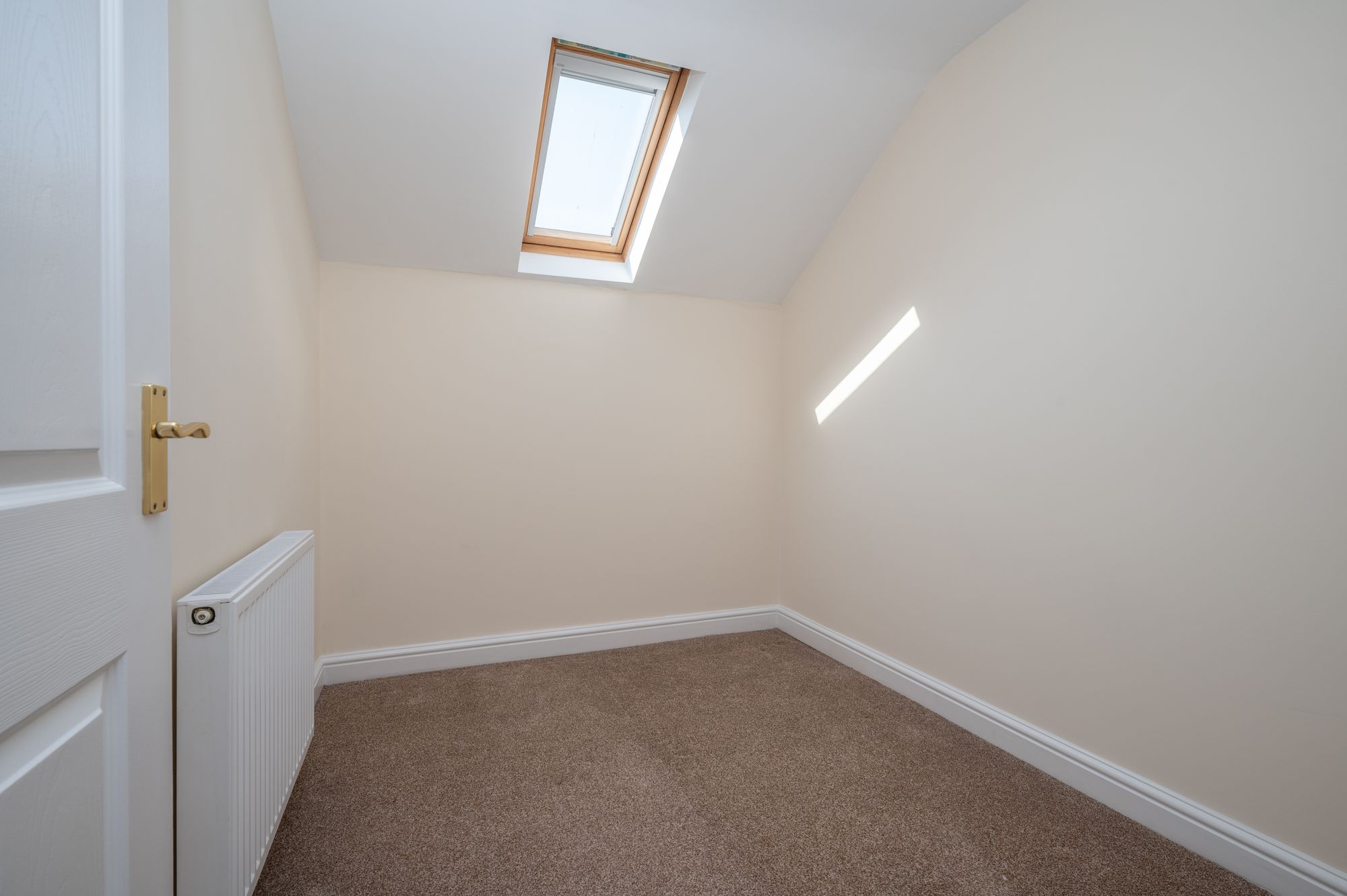 2 bed apartment for sale in Evesham Place, Stratford-Upon-Avon  - Property Image 9