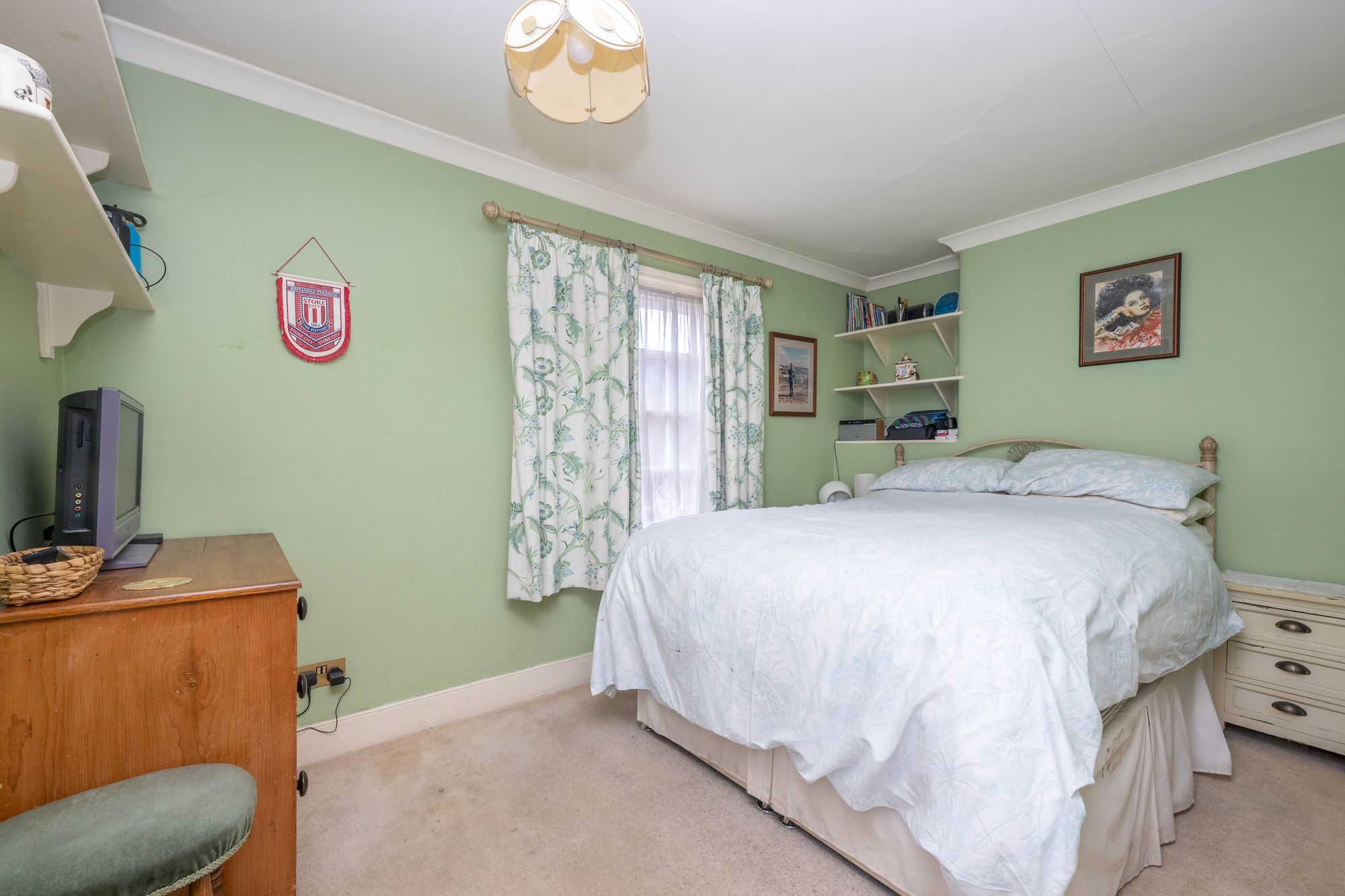 4 bed end of terrace house for sale in New Street, Stratford-Upon-Avon, CV37 7