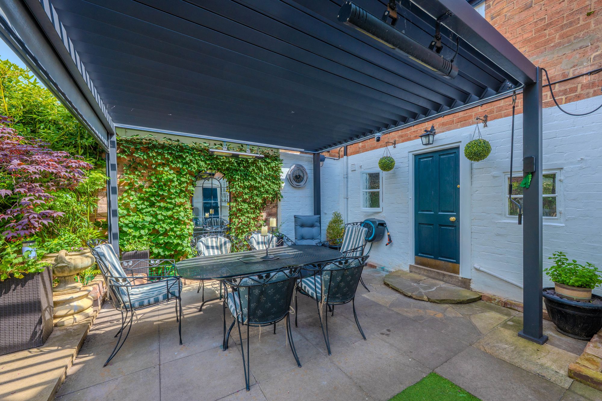 4 bed end of terrace house for sale in New Street, Stratford-Upon-Avon, CV37 26