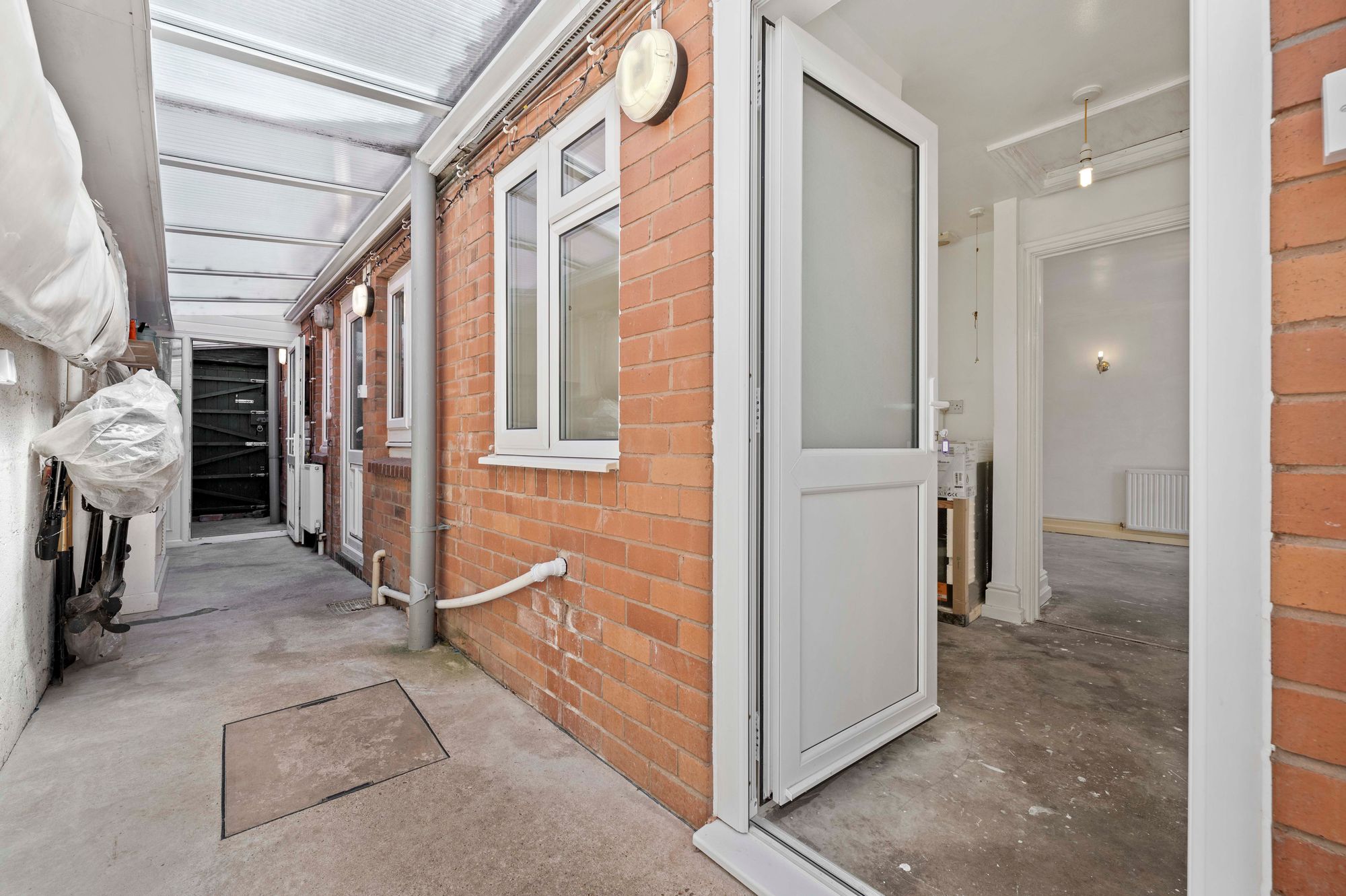 4 bed semi-detached house for sale in Hathaway Lane, Stratford-Upon-Avon, CV37 9