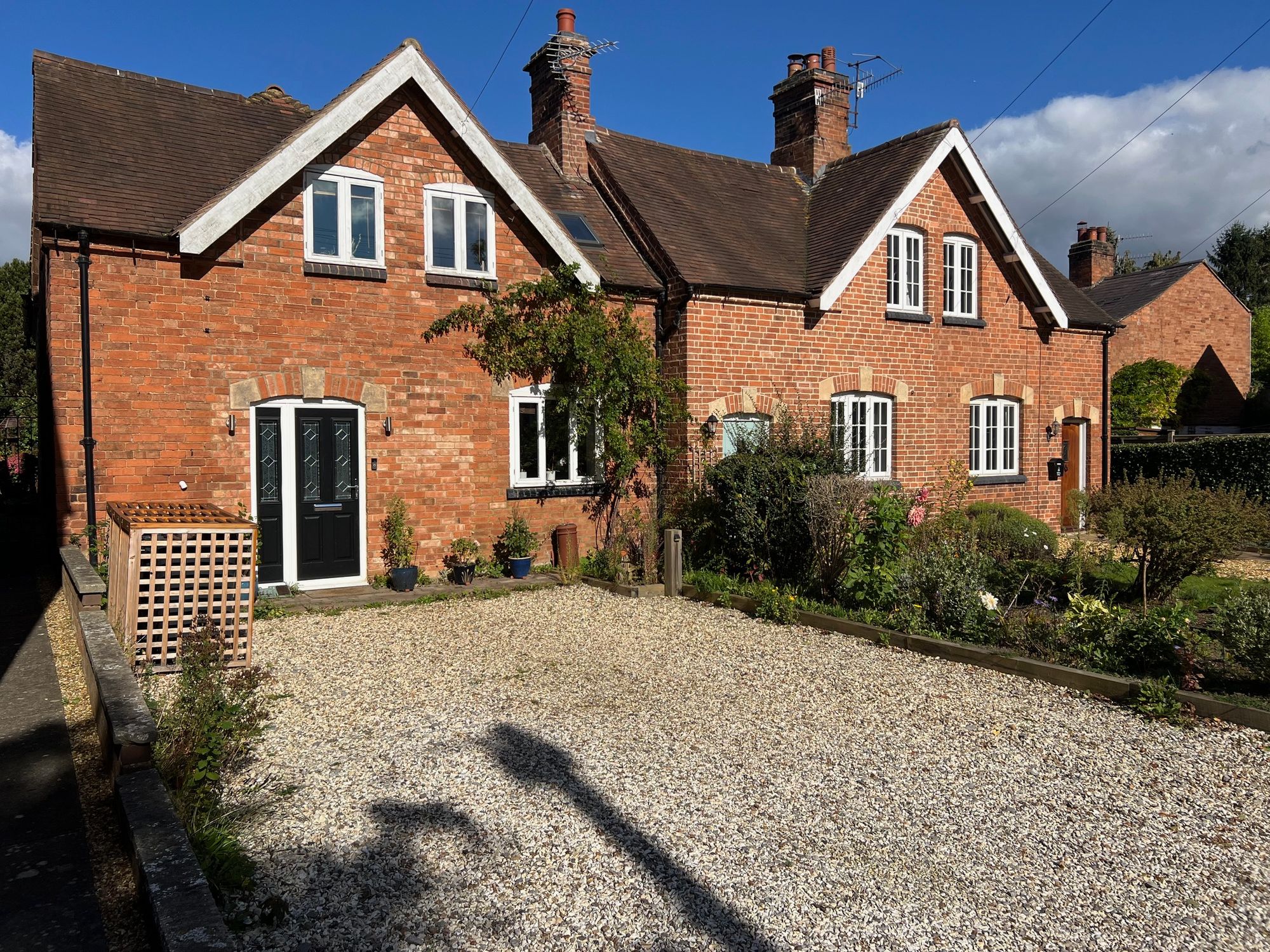 3 bed terraced cottage for sale in Shottery Road, Stratford-Upon-Avon  - Property Image 1