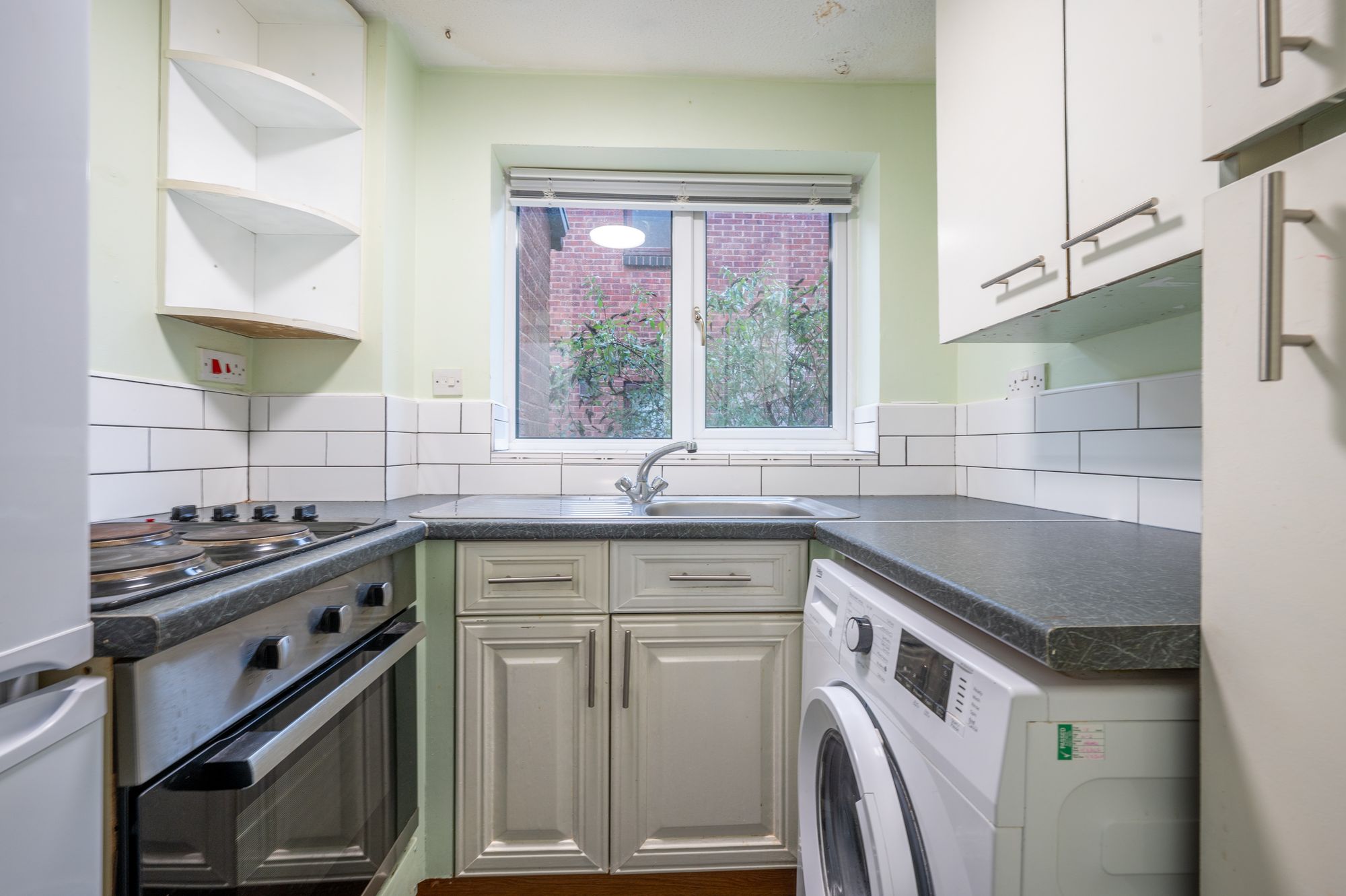 1 bed mid-terraced house for sale in William Tarver Close, Warwick  - Property Image 6