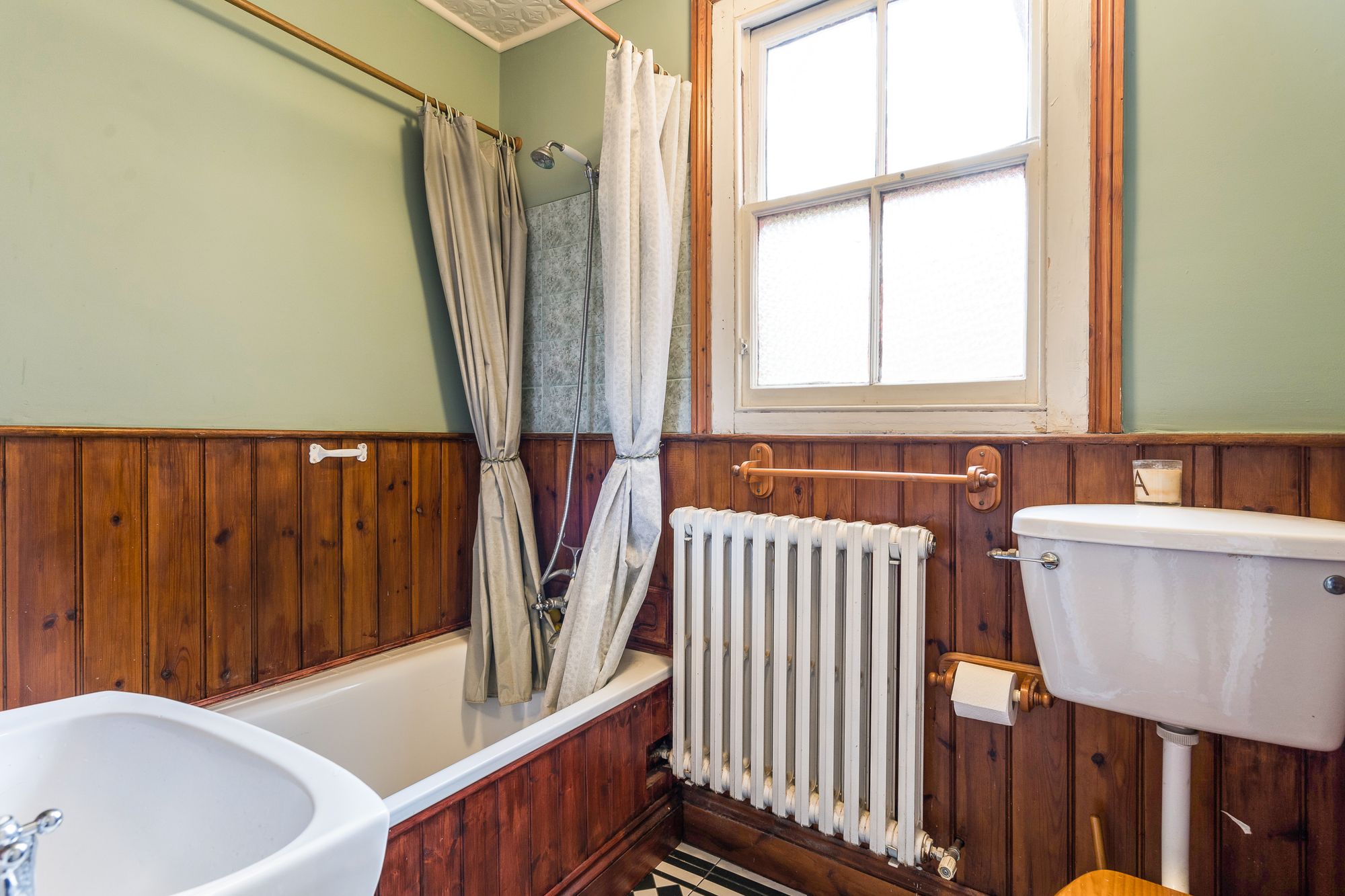 4 bed mid-terraced house for sale in Chestnut Walk, Stratford-Upon-Avon  - Property Image 14