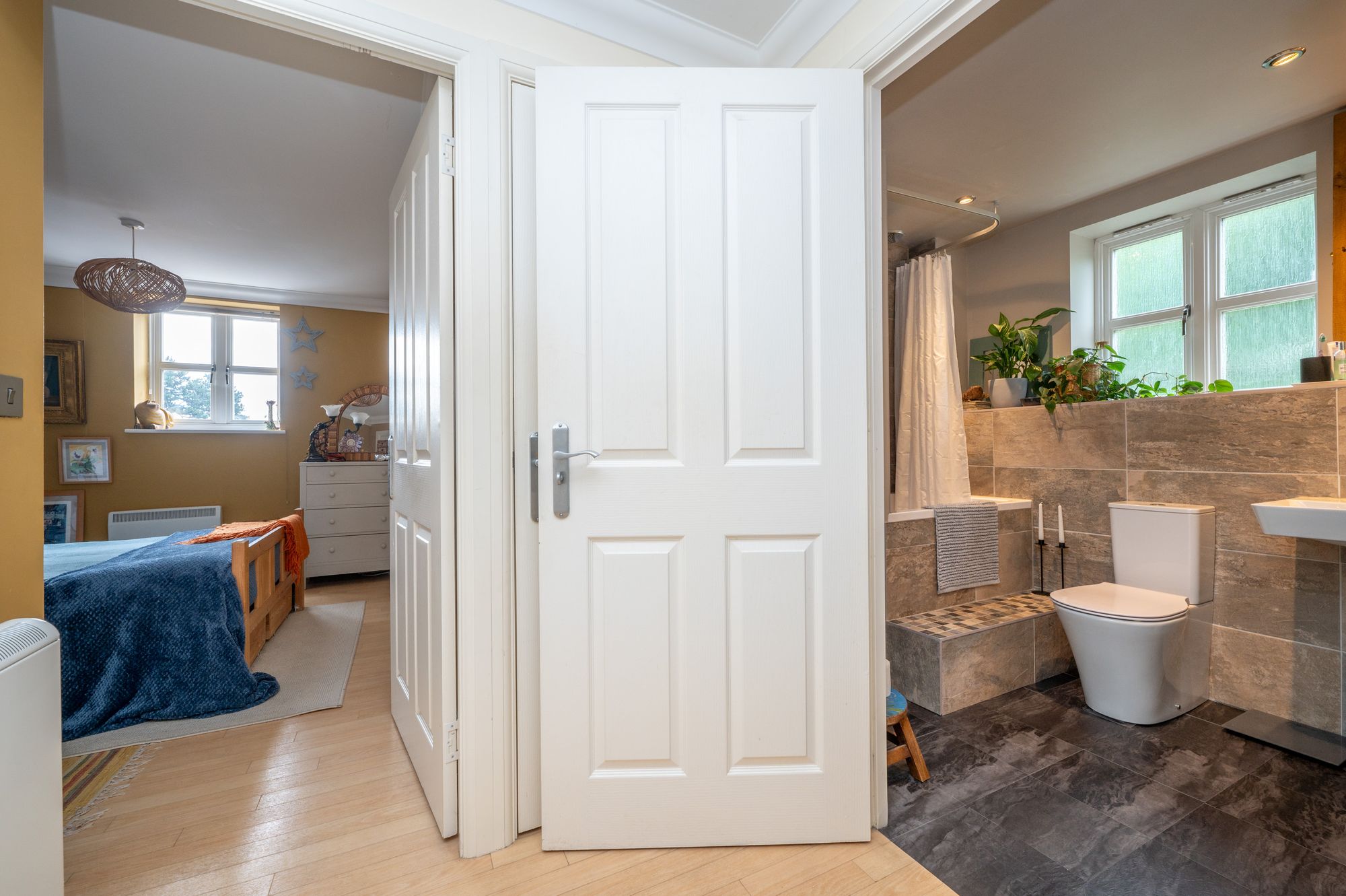 1 bed apartment for sale in Linen Street, Knights Court Linen Street, CV34 7