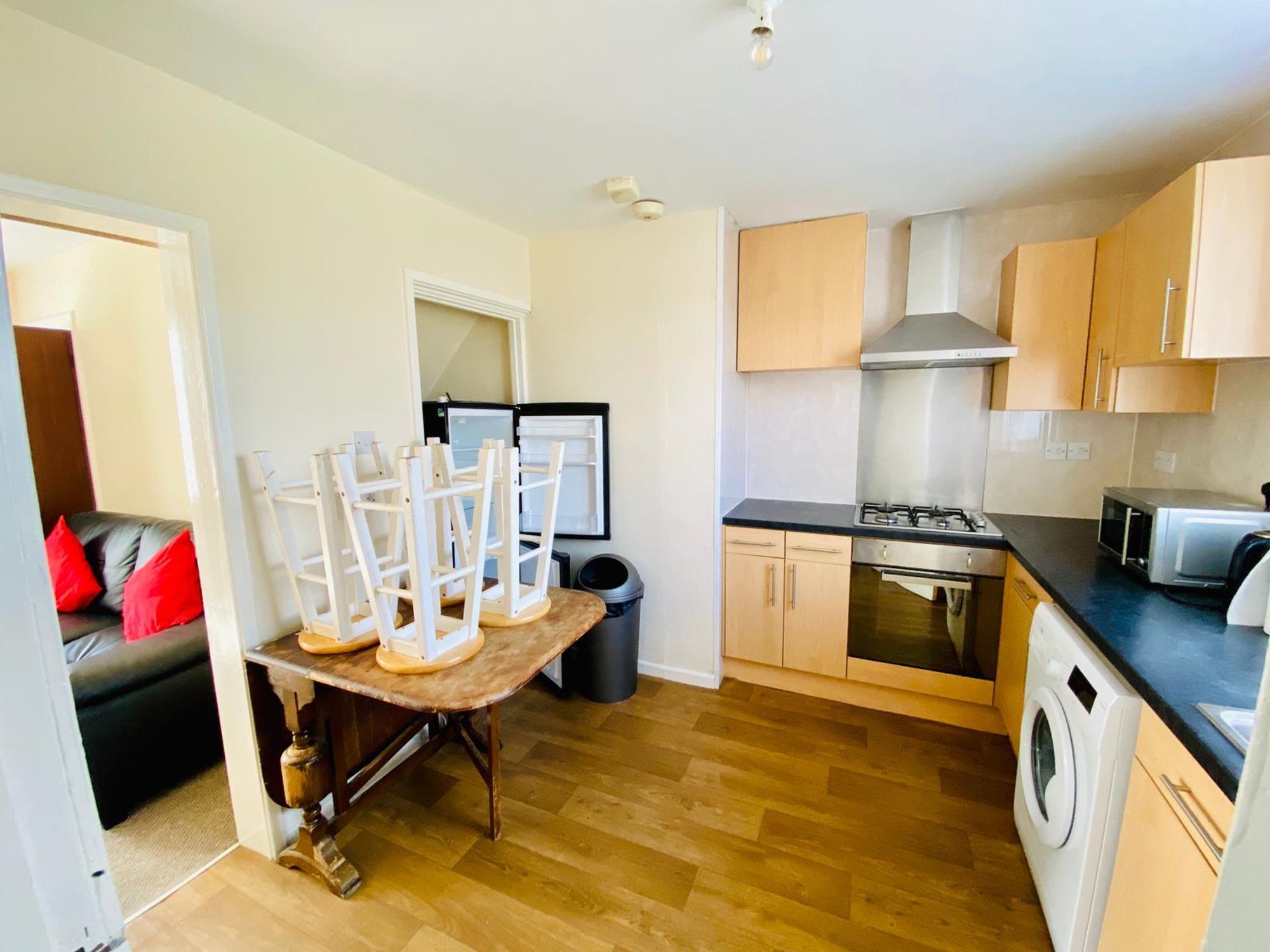 3 bed semi-detached house for sale in Alexandra Road, Leamington Spa  - Property Image 5