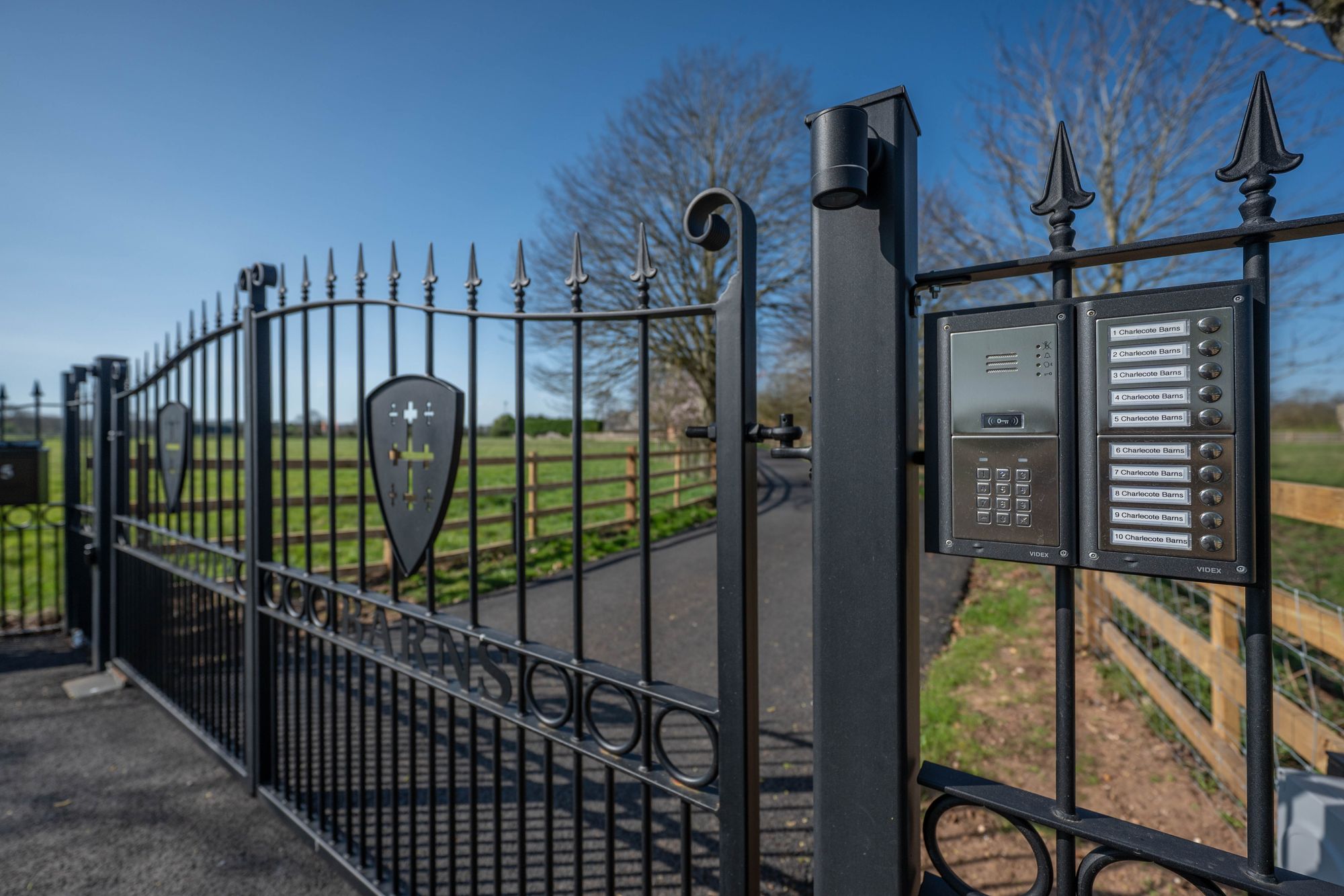 2 bed barn conversion for sale in Stratford Road, Wellesbourne, CV35 25