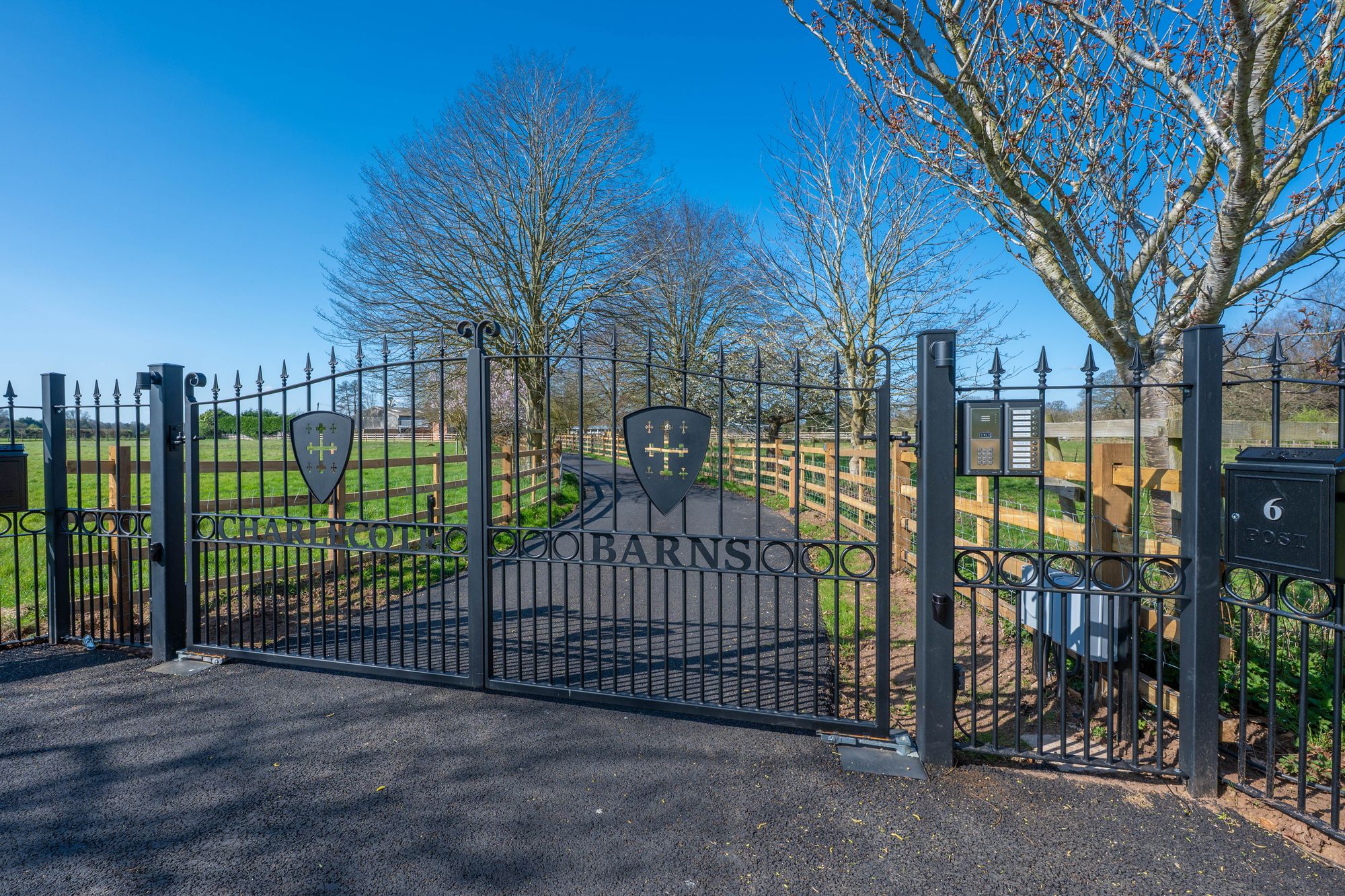 2 bed barn conversion for sale in Stratford Road, Wellesbourne, CV35 24