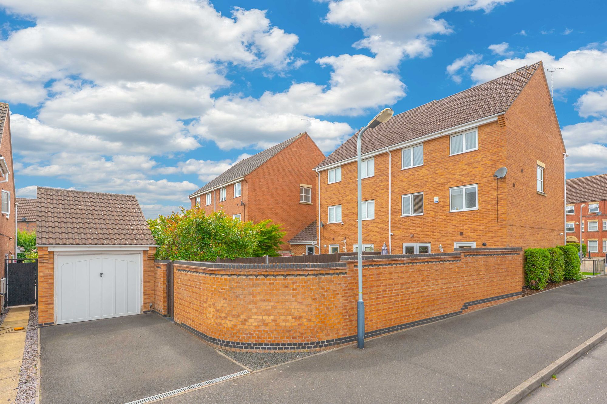 3 bed semi-detached house for sale in Morecroft Drive, Warwick, CV34  - Property Image 23