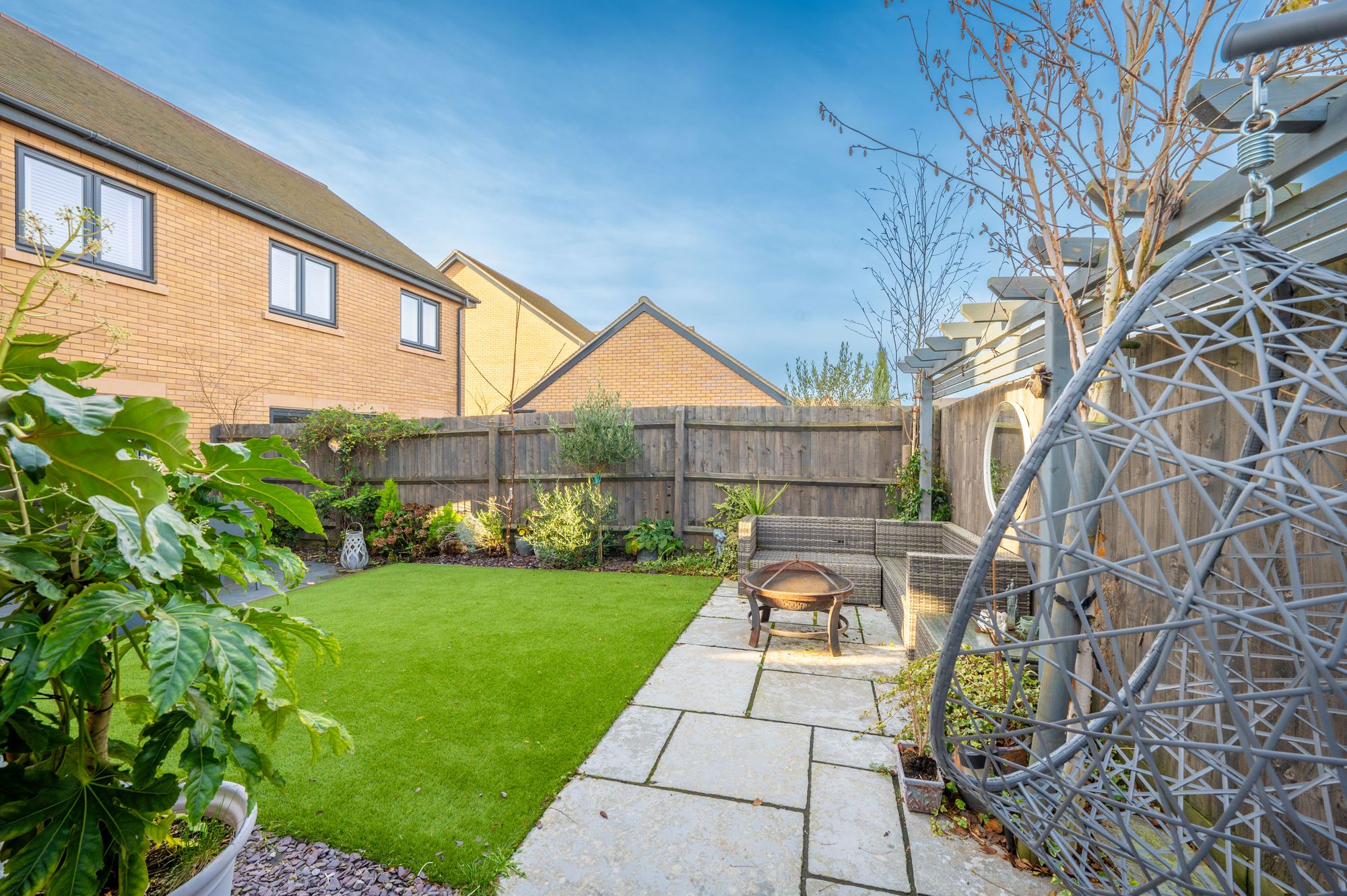 3 bed semi-detached house for sale in Moles End, Stratford-Upon-Avon, CV37 29