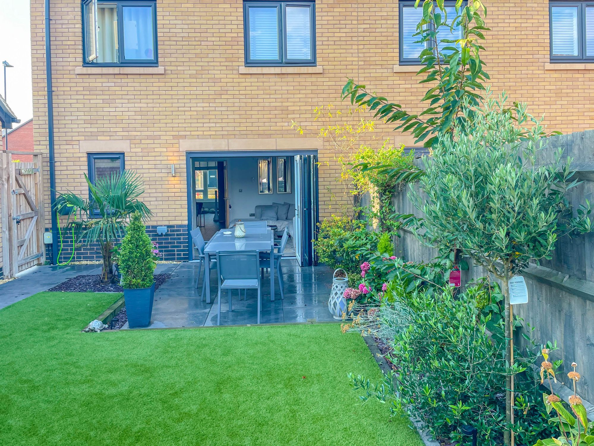 3 bed semi-detached house for sale in Moles End, Stratford-Upon-Avon, CV37 27