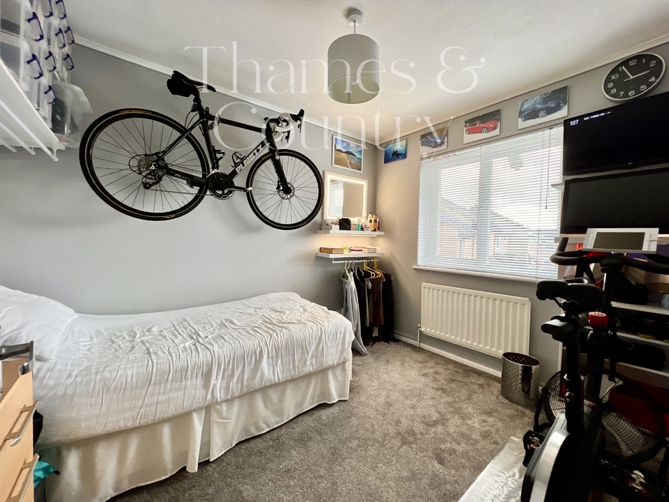 3 bed terraced house for sale in Redhouse Close, High Wycombe  - Property Image 35