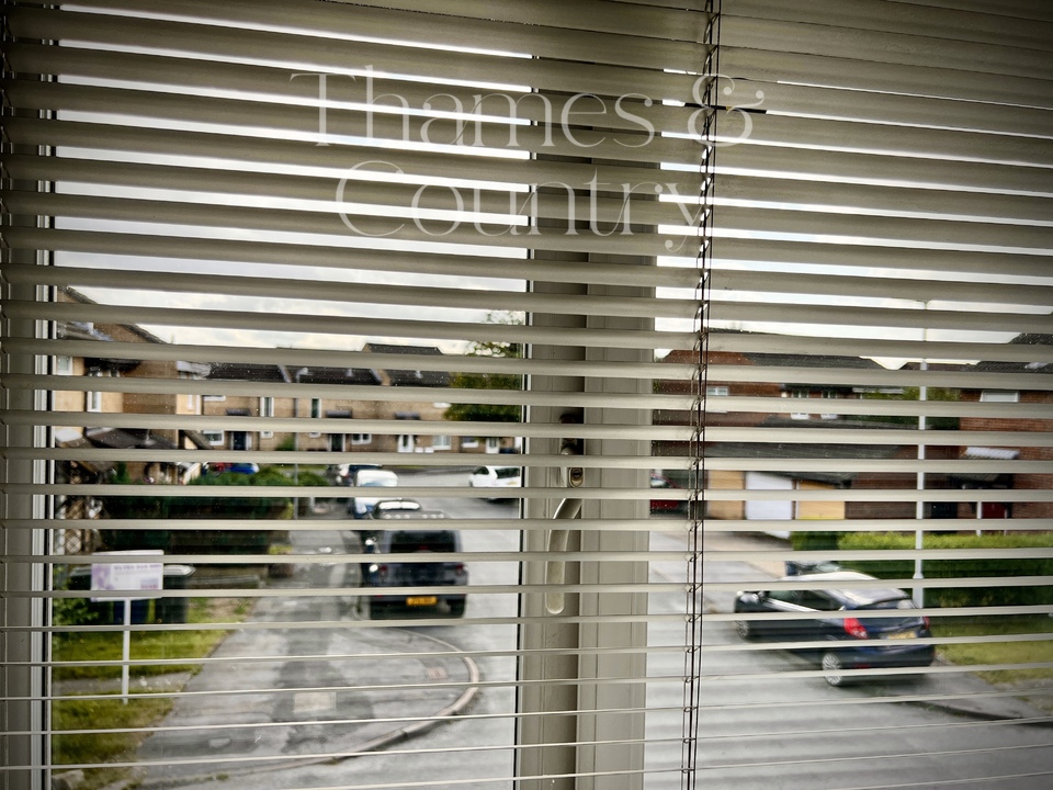 3 bed terraced house for sale in Redhouse Close, High Wycombe  - Property Image 36