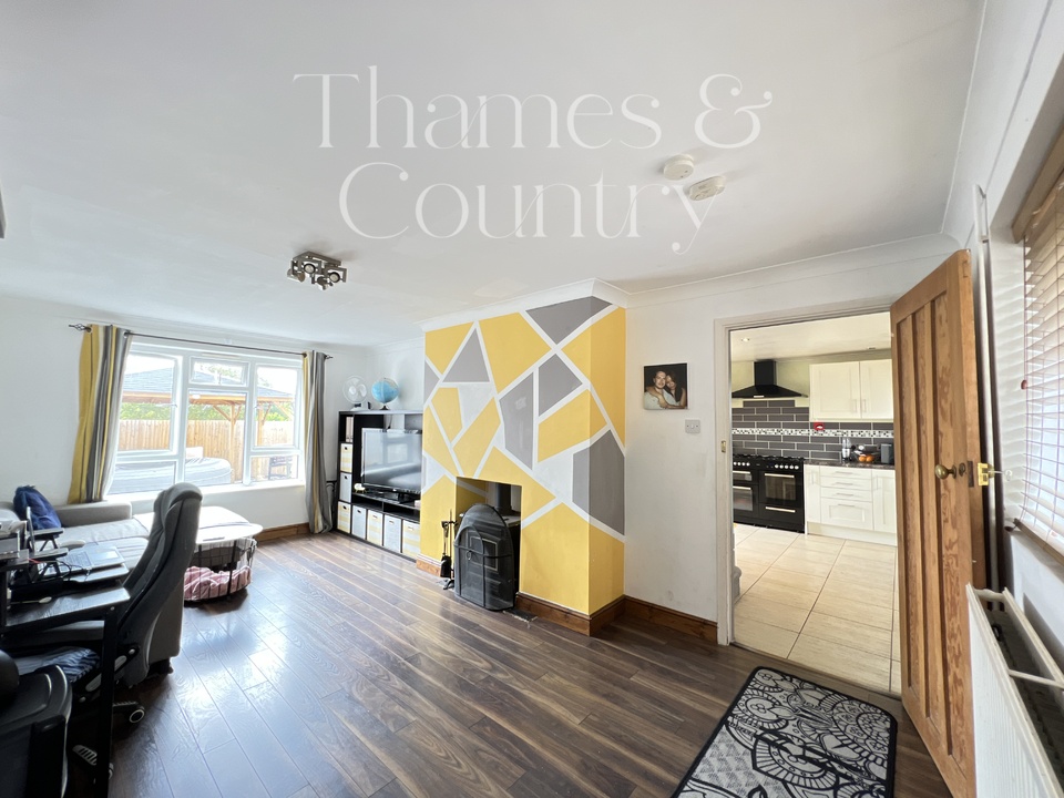 3 Bed Semi Detached House For Sale In Cookham Maidenhead Sl6 Ref