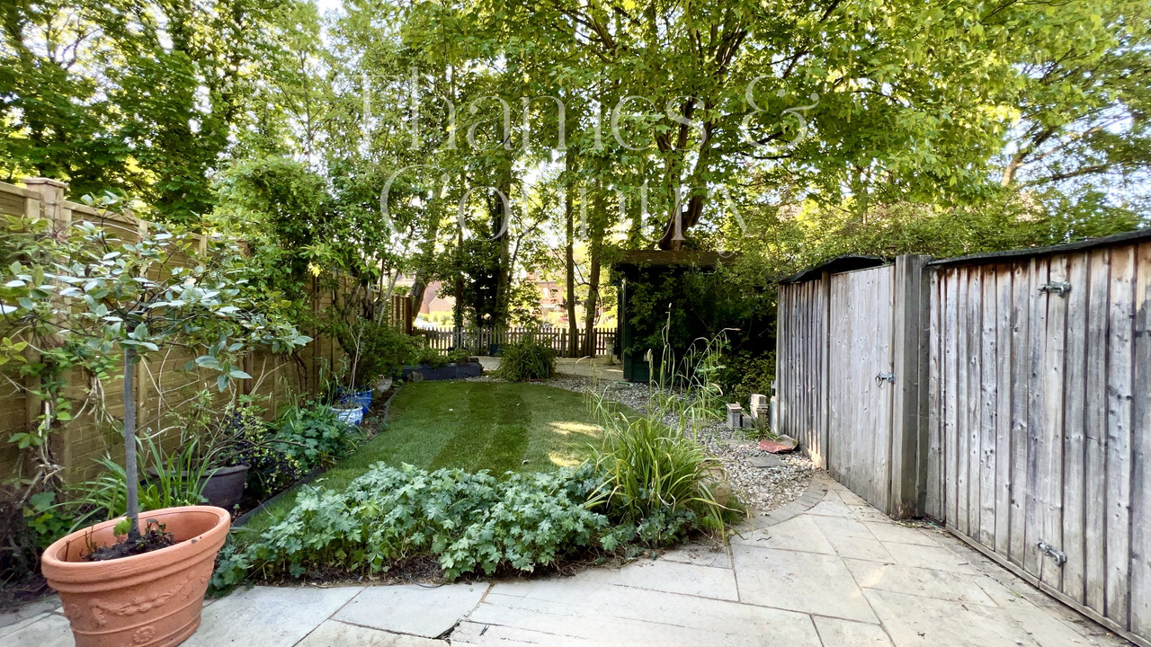 3 bed cottage for sale in Temple Lane, Marlow  - Property Image 3