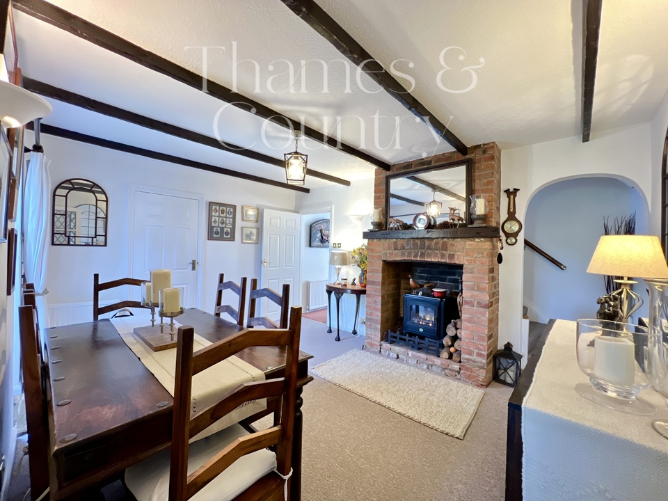 3 bed detached house for sale in Firs Lane, Maidenhead  - Property Image 13