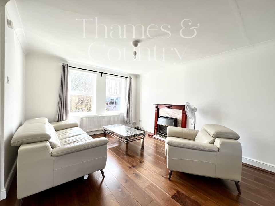 3 bed detached house for sale in Gosling Grove, High Wycombe  - Property Image 36