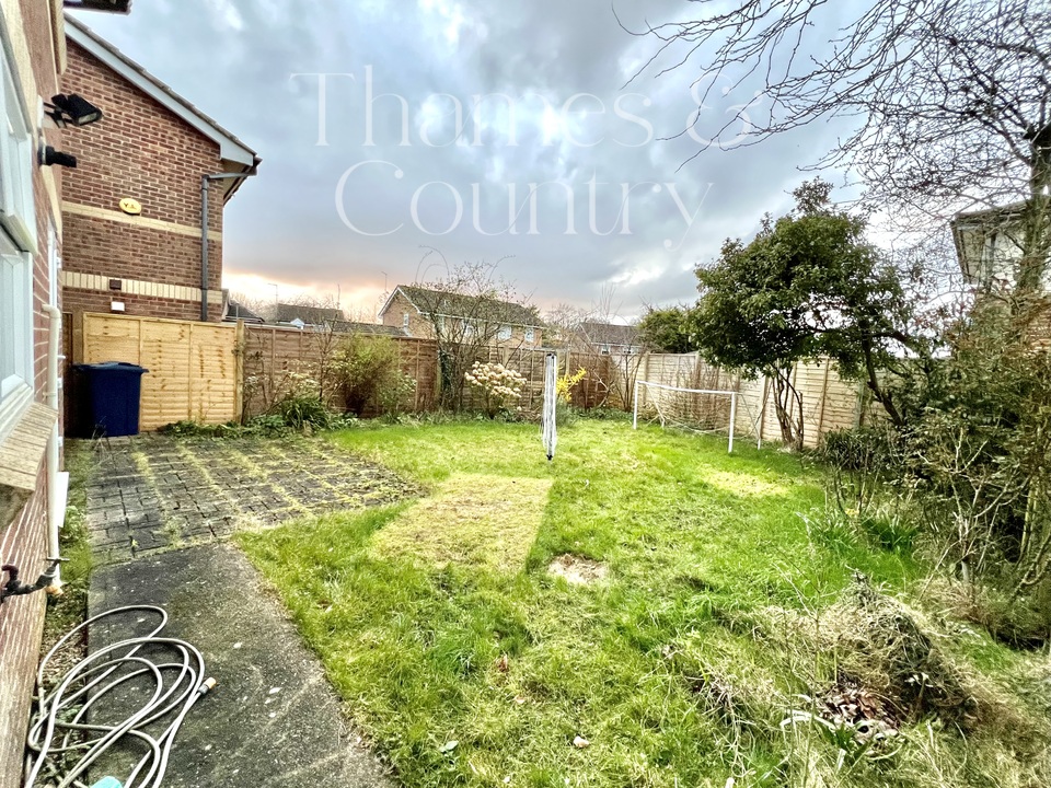 3 bed detached house for sale in Gosling Grove, High Wycombe  - Property Image 68