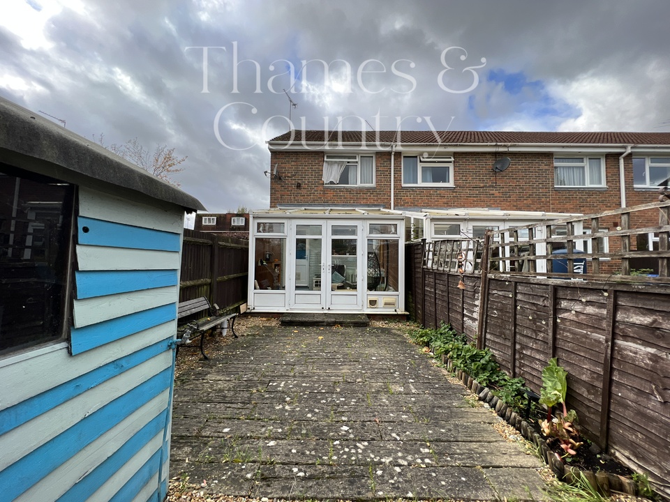 2 bed end of terrace house for sale in Fotherby Court, Maidenhead  - Property Image 16