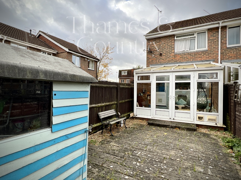 2 bed end of terrace house for sale in Fotherby Court, Maidenhead  - Property Image 17